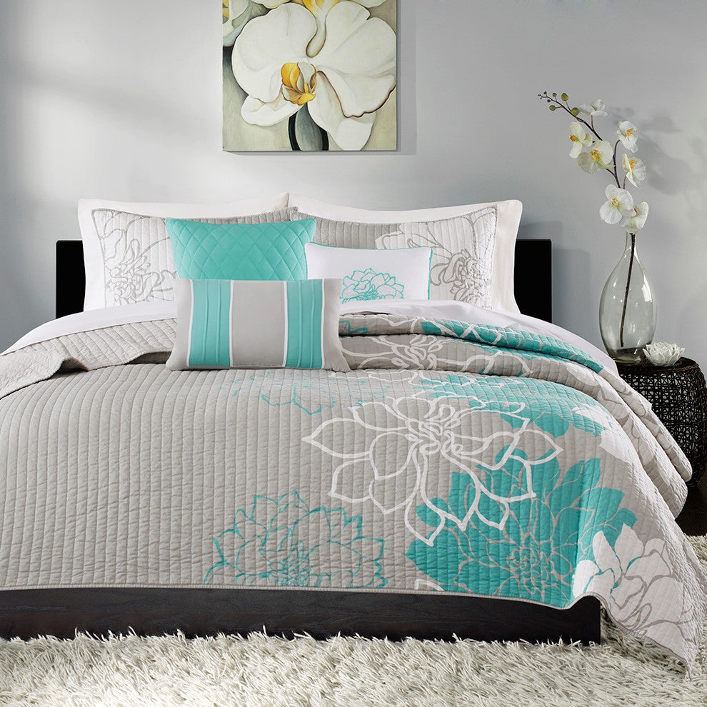 6 Piece Printed Cotton Quilt Set with Throw Pillows Aqua Full/Queen