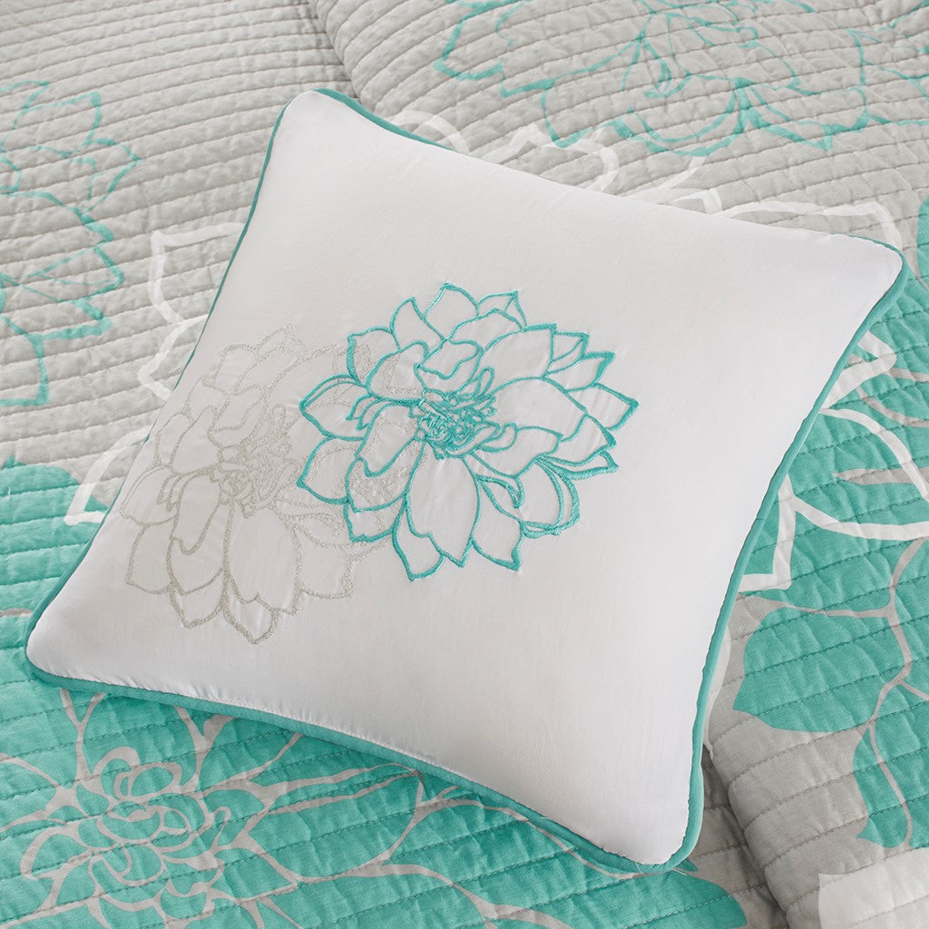 6 Piece Printed Cotton Quilt Set with Throw Pillows Aqua Full/Queen