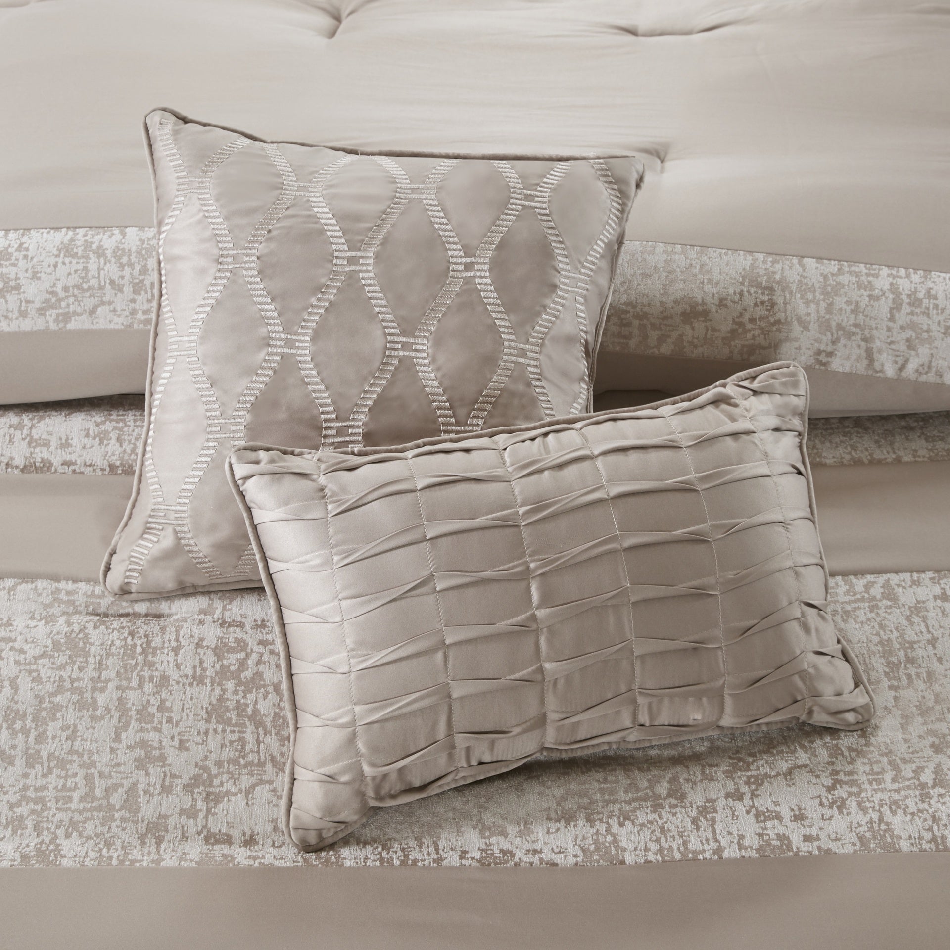 7 Piece Chenille Jacquard Comforter Set Taupe Cal King