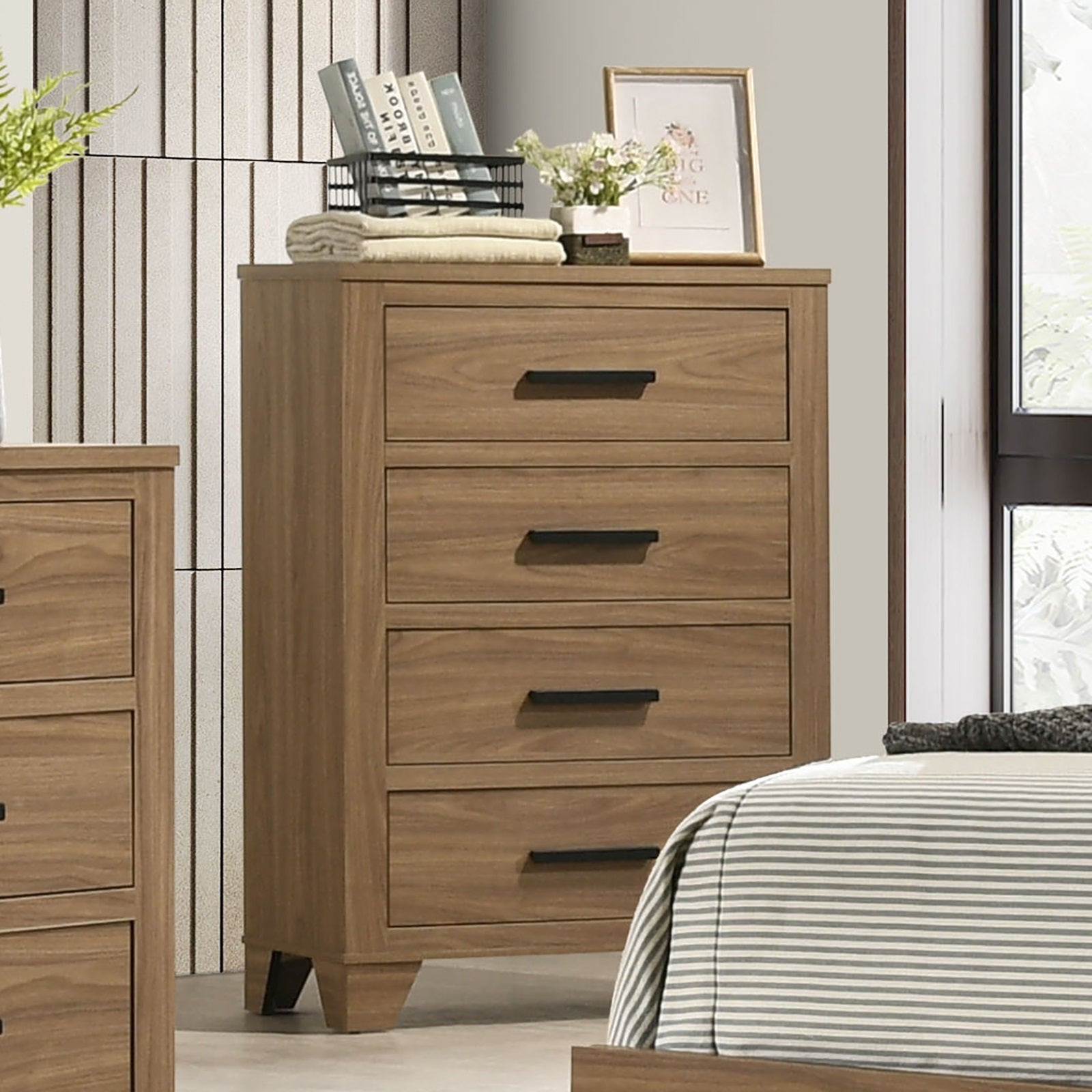 Transitional Style 1pc Chest Four Drawers Black Bar Handles Walnut Finish Bedroom Furniture