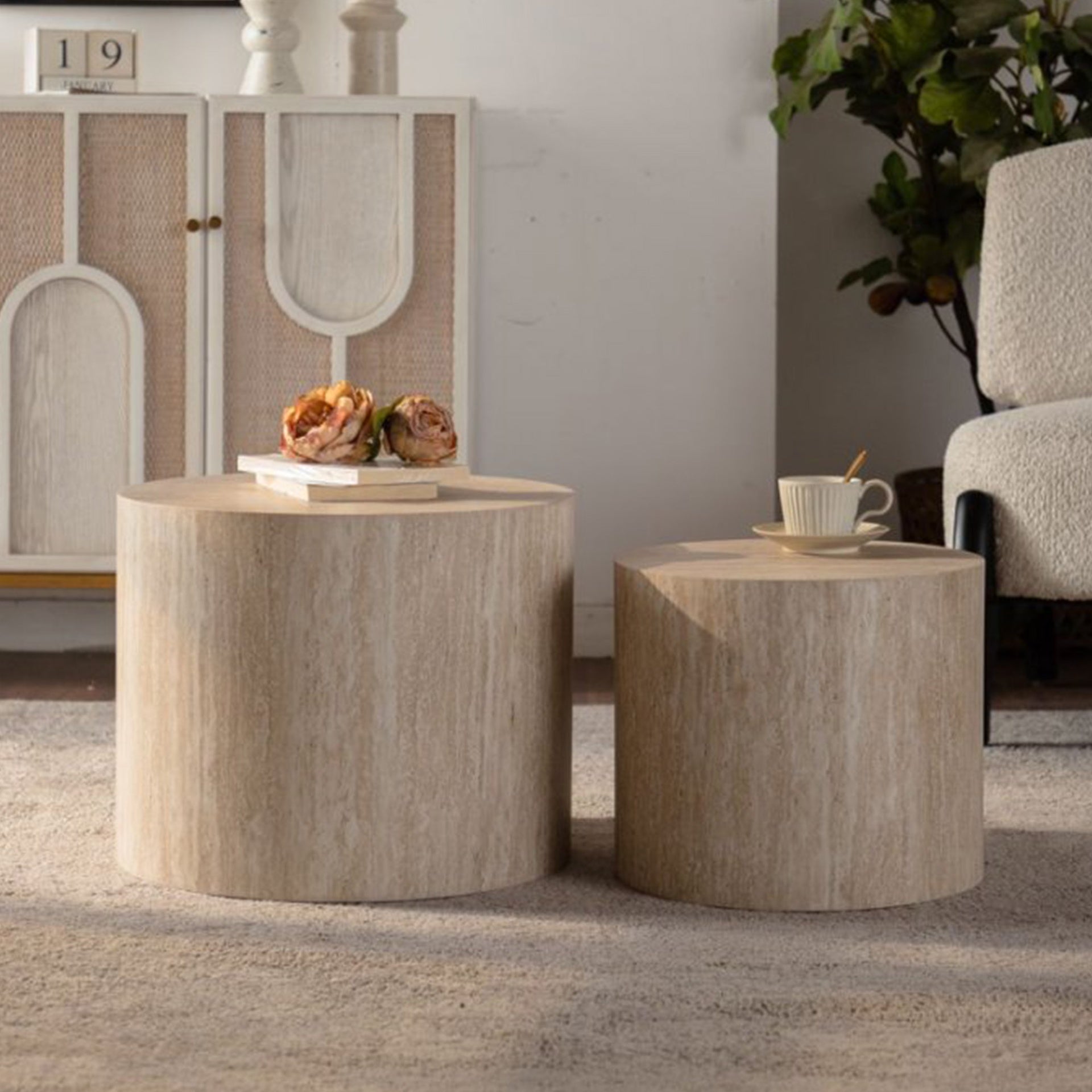 Nesting Coffee Table Set of 2 Round Wooden Coffee Tables Circle Modern Table for Small Space Living Room Bedroom Accent End Side Table