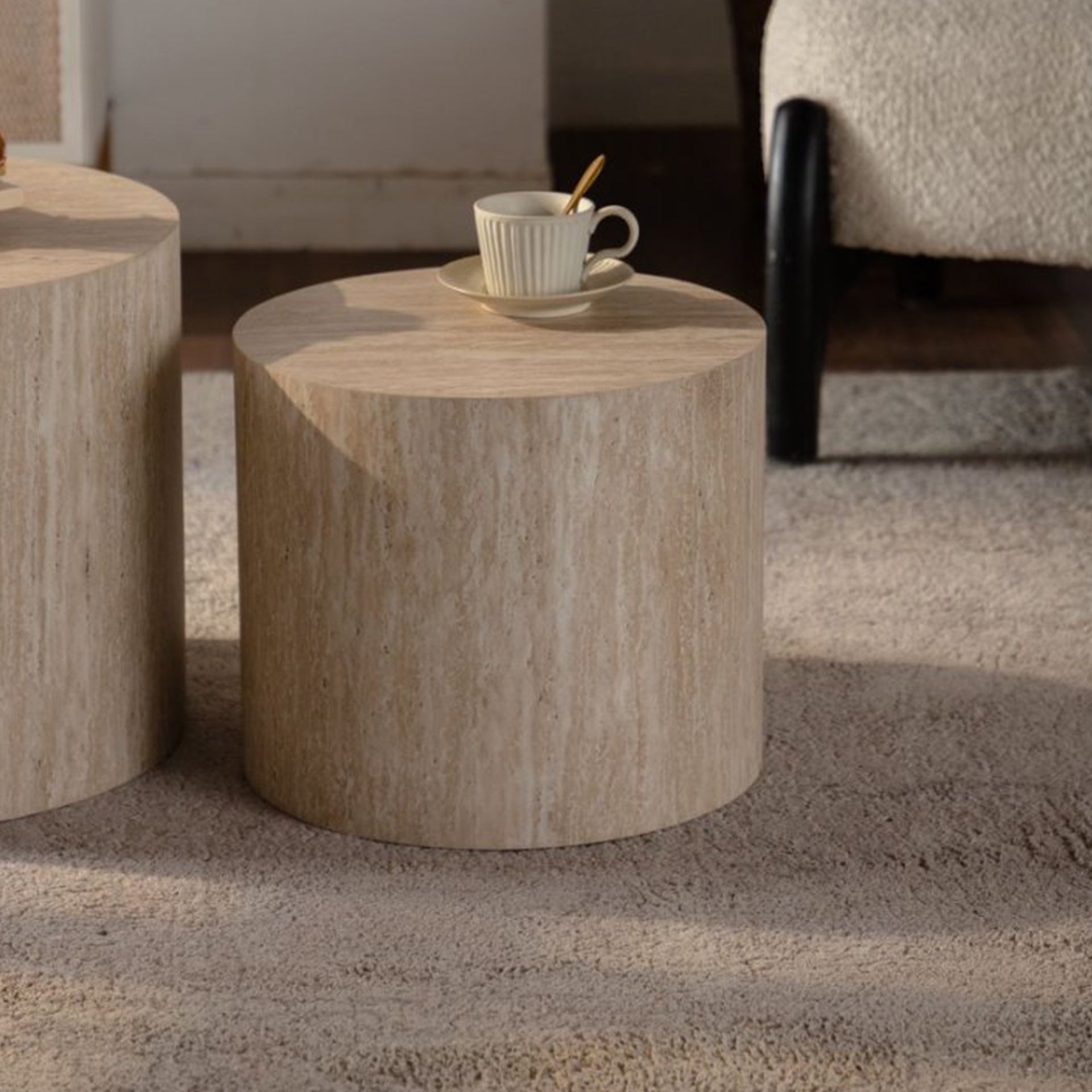 Nesting Coffee Table Set of 2 Round Wooden Coffee Tables Circle Modern Table for Small Space Living Room Bedroom Accent End Side Table