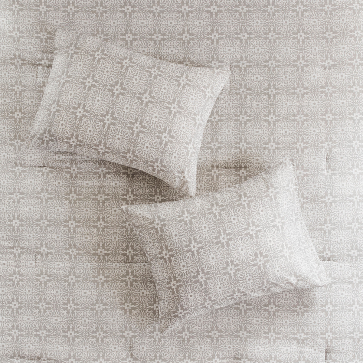6 Piece Embroidered Cotton Reversible Comforter Set Ivory King/Cal King