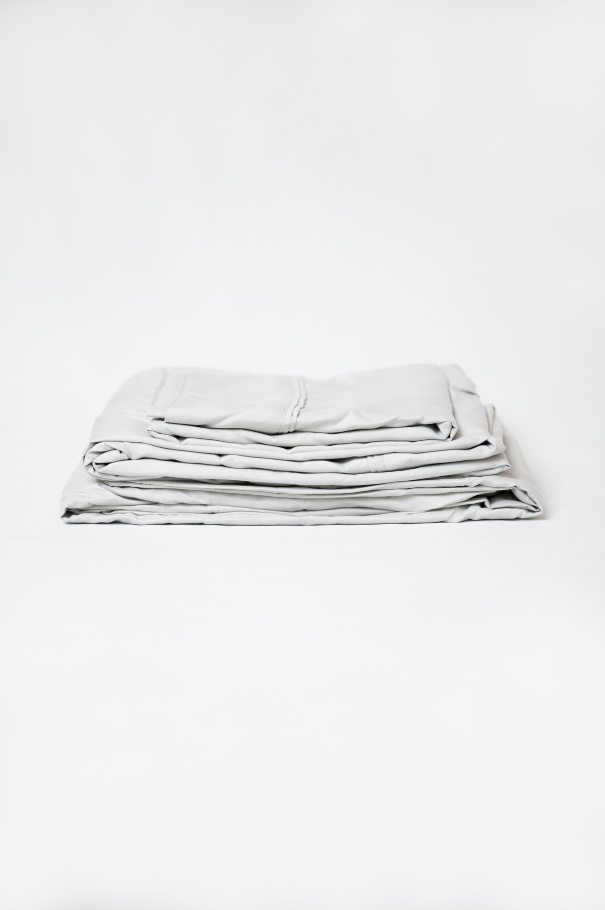 Omne Sleep 4-Piece Pewter Brushed Microfiber King Hypoallergenic Sheet Set