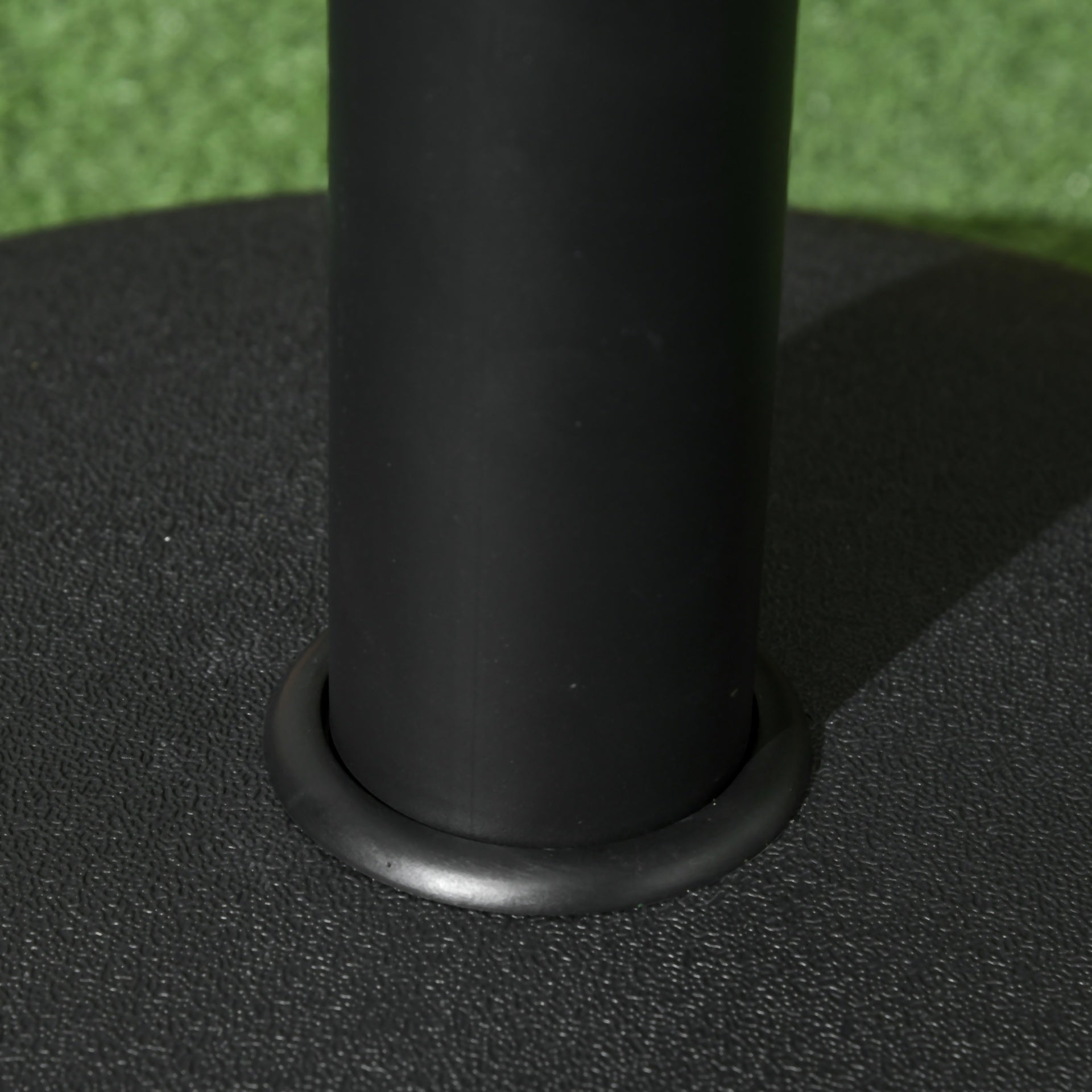 Outsunny 20" 55 lbs Round Cement Umbrella Base Stand Market Parasol Holder with Tightening Knob & Easy Setup, for Φ1.3", Φ1.5", Φ1.9" Pole, for Lawn, Deck, Backyard, Garden, Black