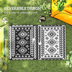 Outsunny Reversible Outdoor Rug, Waterproof Plastic Straw with Carry Bag, 8' x 10', Black & White Rhombus Patchwork