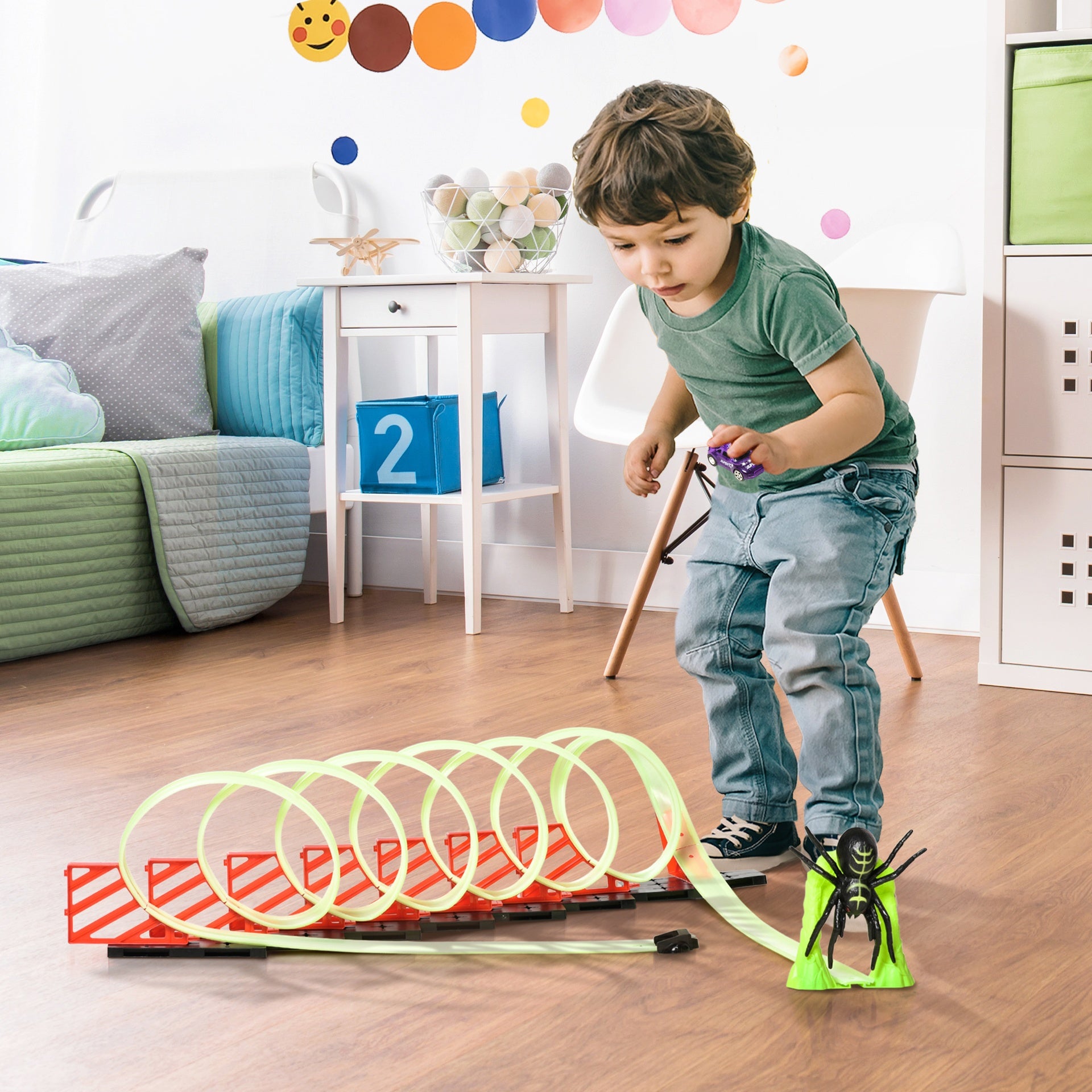 Qaba Track Builder Loop Kit Criss-Cross Glowing Race Track Toy Set Spooky Spider Fun Starter Kit, with Pull-back Car for Kids 3-6 years old, Lime Green