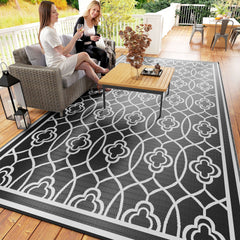 Outsunny Reversible Outdoor Rug, Waterproof Plastic Straw with Carry Bag, 9' x 18', Black & White Lantern