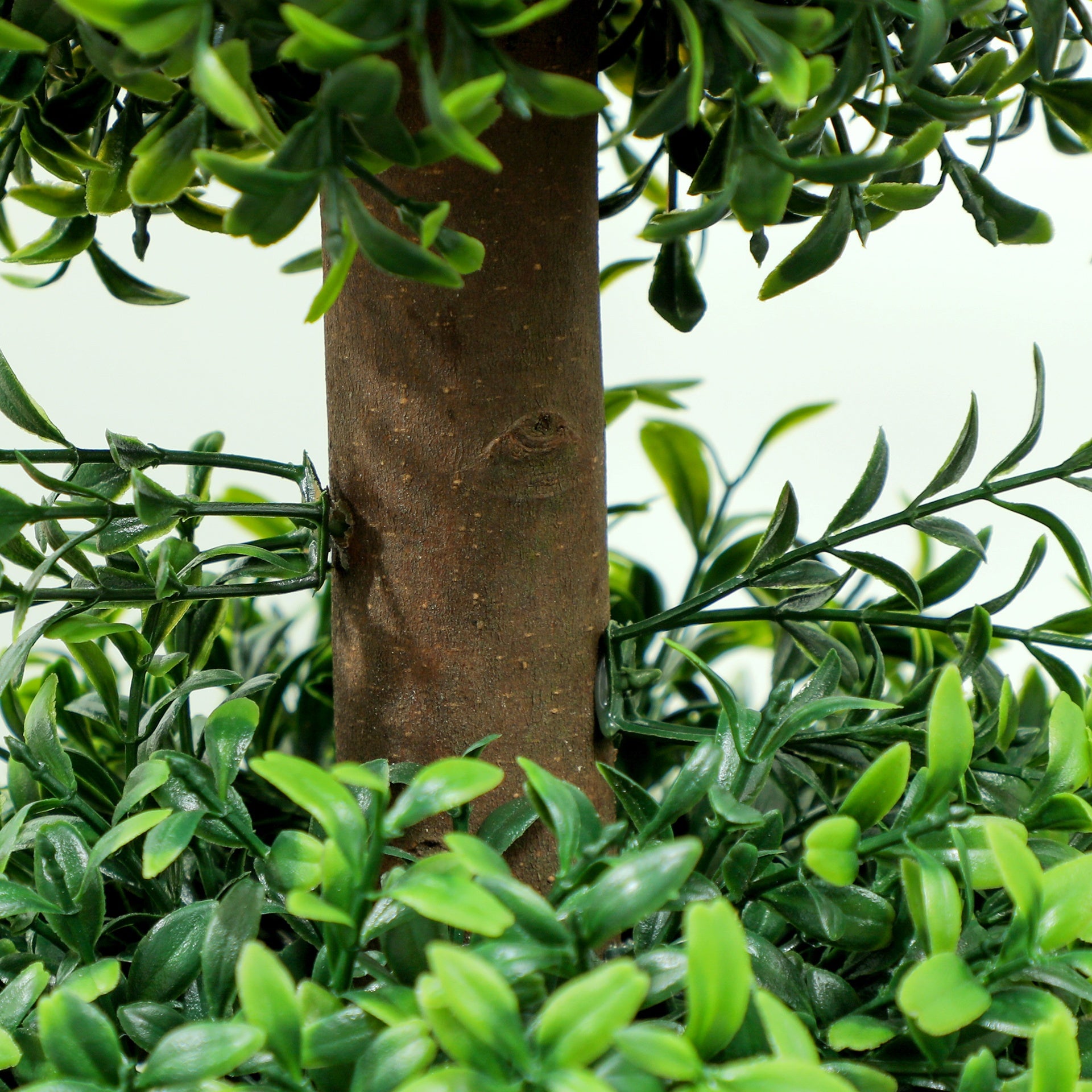 HOMCOM Set of 2 Artificial Ball Boxwood Topiary Trees, Fake Plants in Pot for Indoor Outdoor Living Room Green
