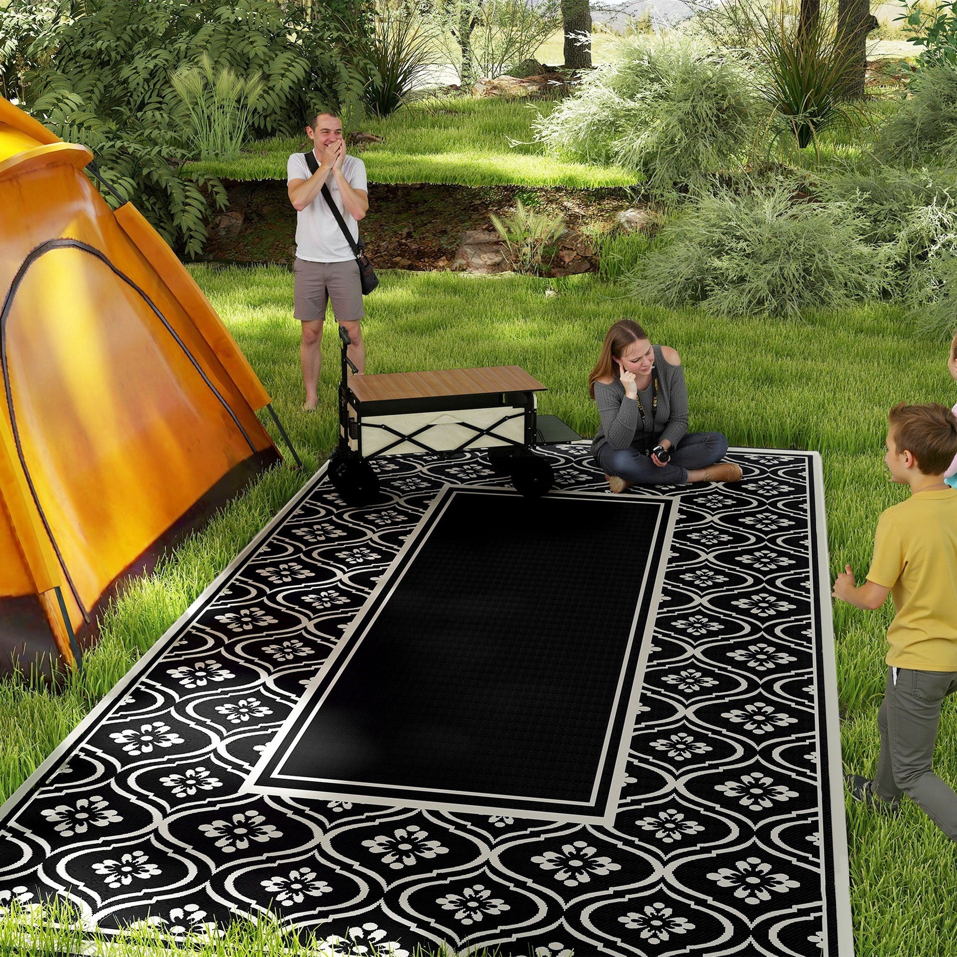 Outsunny Reversible Outdoor Rug, Waterproof Plastic Straw with Carry Bag, 9' x 18', Black & White Gourd Border