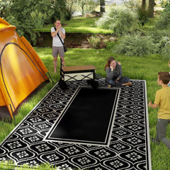 Outsunny Reversible Outdoor Rug, Waterproof Plastic Straw with Carry Bag, 9' x 18', Black & White Gourd Border