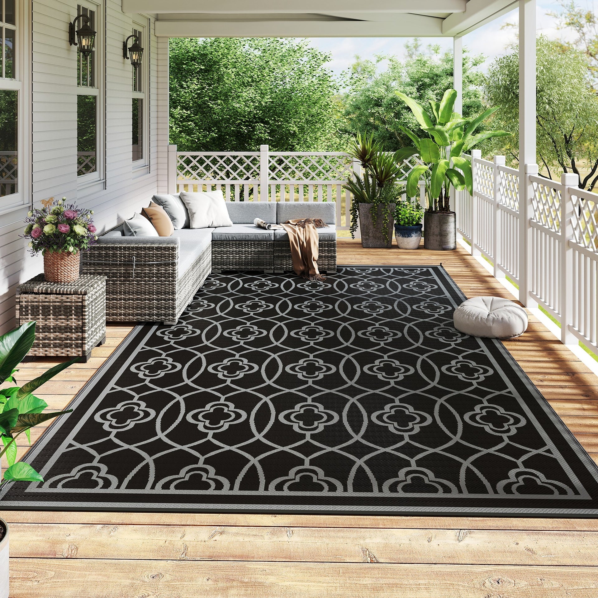 Outsunny Reversible Outdoor Rug, Waterproof Plastic Straw with Carry Bag, 9' x 18', Black & Gray Lantern