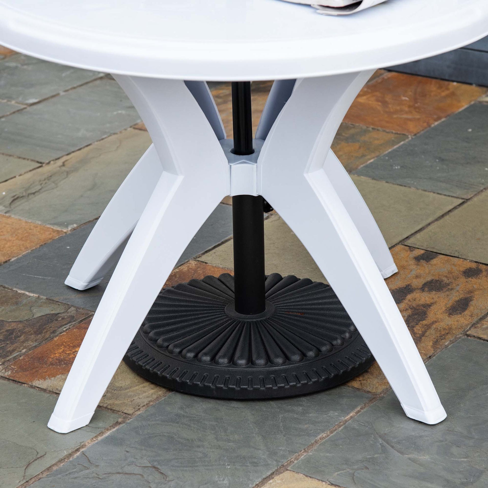 Outsunny Patio Dining Table with Umbrella Hole Round Outdoor Bistro Table for Garden Lawn Backyard, White
