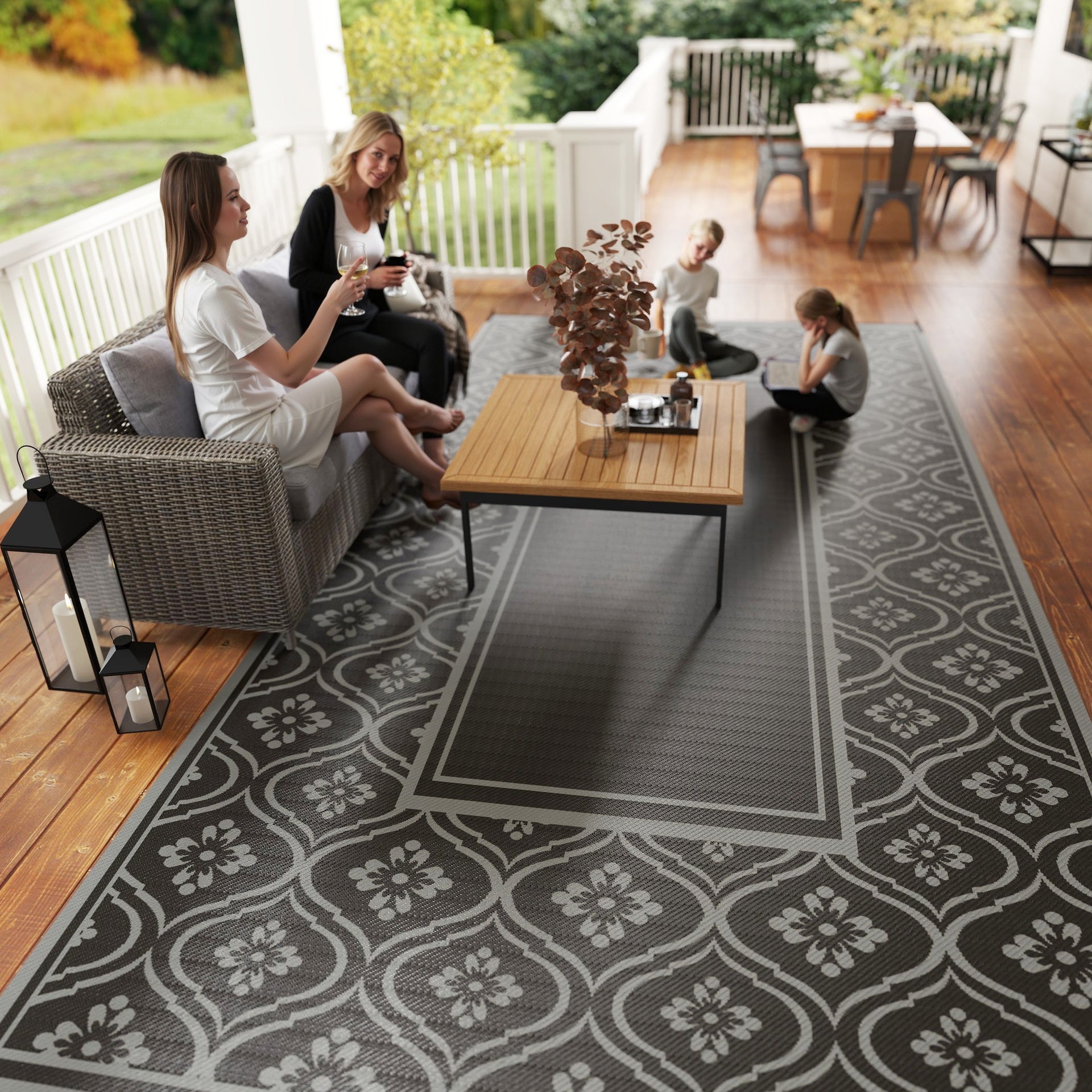Outsunny Reversible Outdoor Rug, Waterproof Plastic Straw with Carry Bag, 9' x 18', Black & Gray Gourd Border
