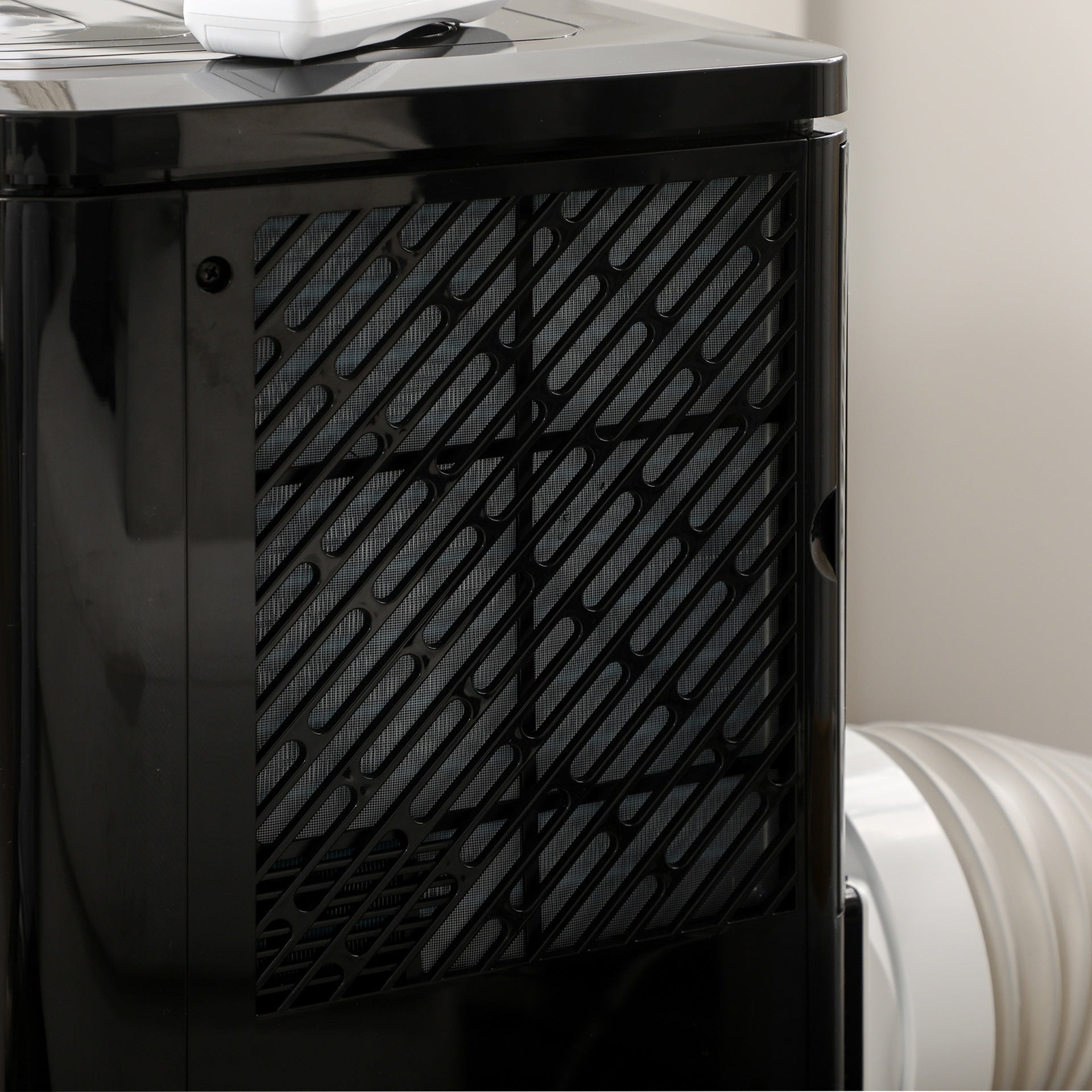 HOMCOM 8,000 BTU Portable Air Conditioner Fan w/ Remote for Rooms Up to 344 Sq. Ft., Evaporative Cooler AC Unit Black