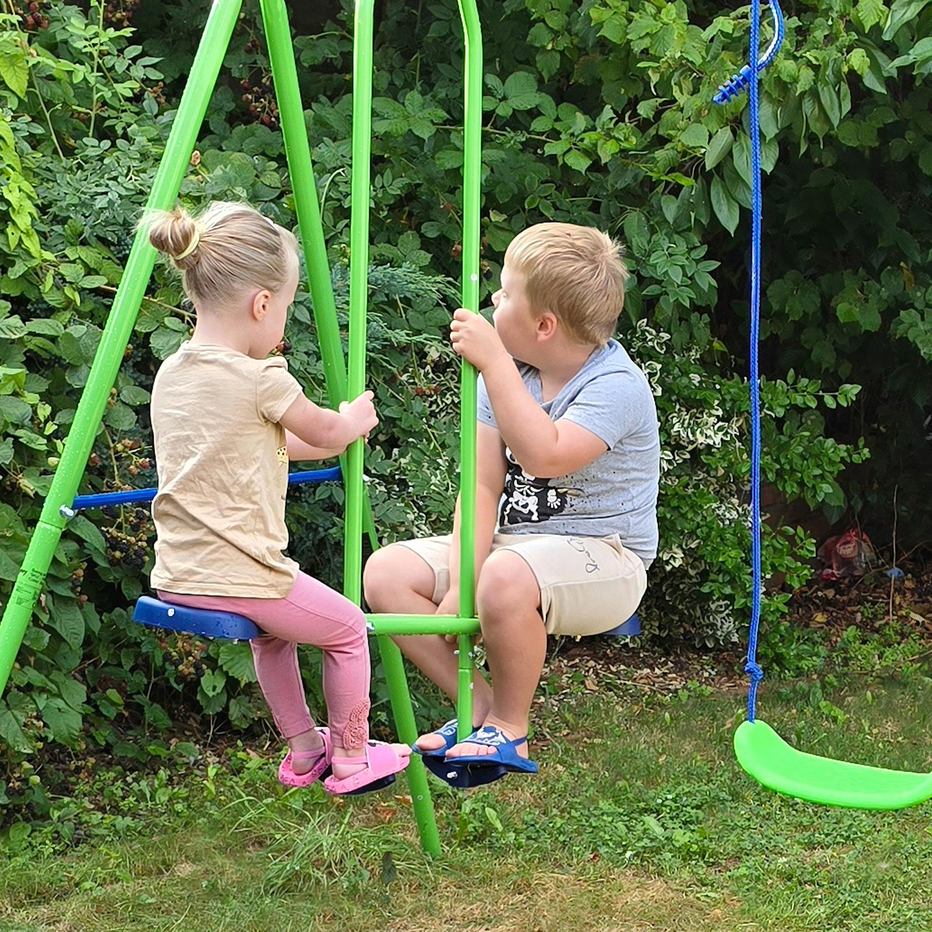 Outsunny Metal Swing Set with Glider, Two Swing Seats and Adjustable Height, Outdoor Heavy Duty A-Frame Suitable for Playground, Backyard, Green
