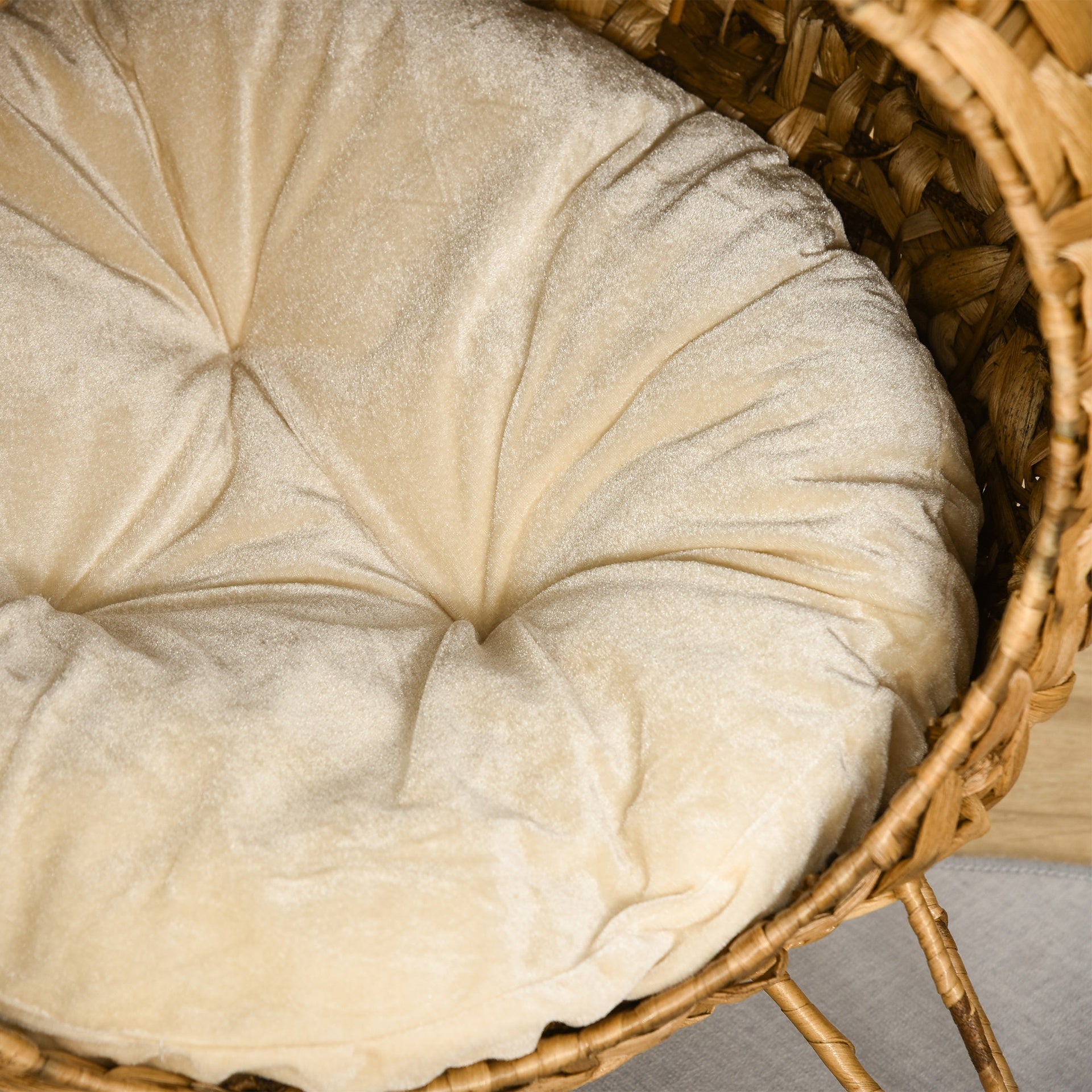 PawHut 20.5" Weaved Cat Bed, Elevated Hand-woven Braided Banana Leaf Kitten House Condo with Cushion, Natural
