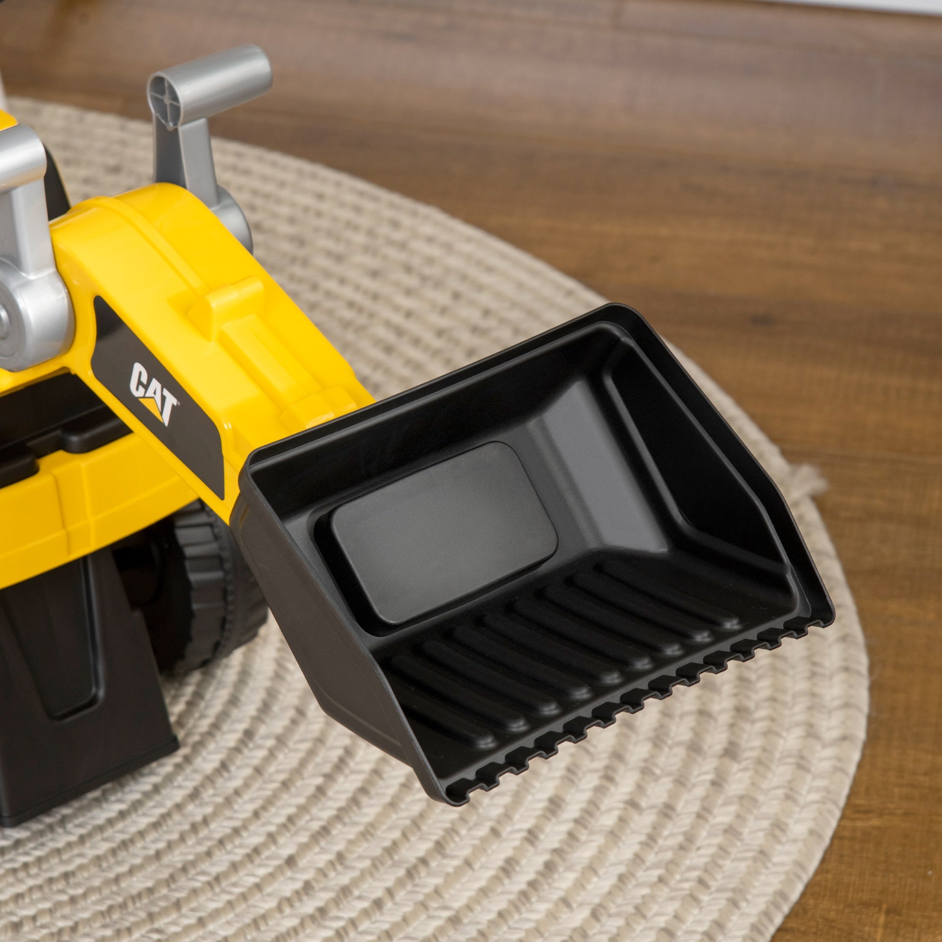 Aosom Caterpillar CAT Licensed Kids Ride on Excavator No Power Construction Vehicles with Manual Shovel, Horn, Hidden Storage