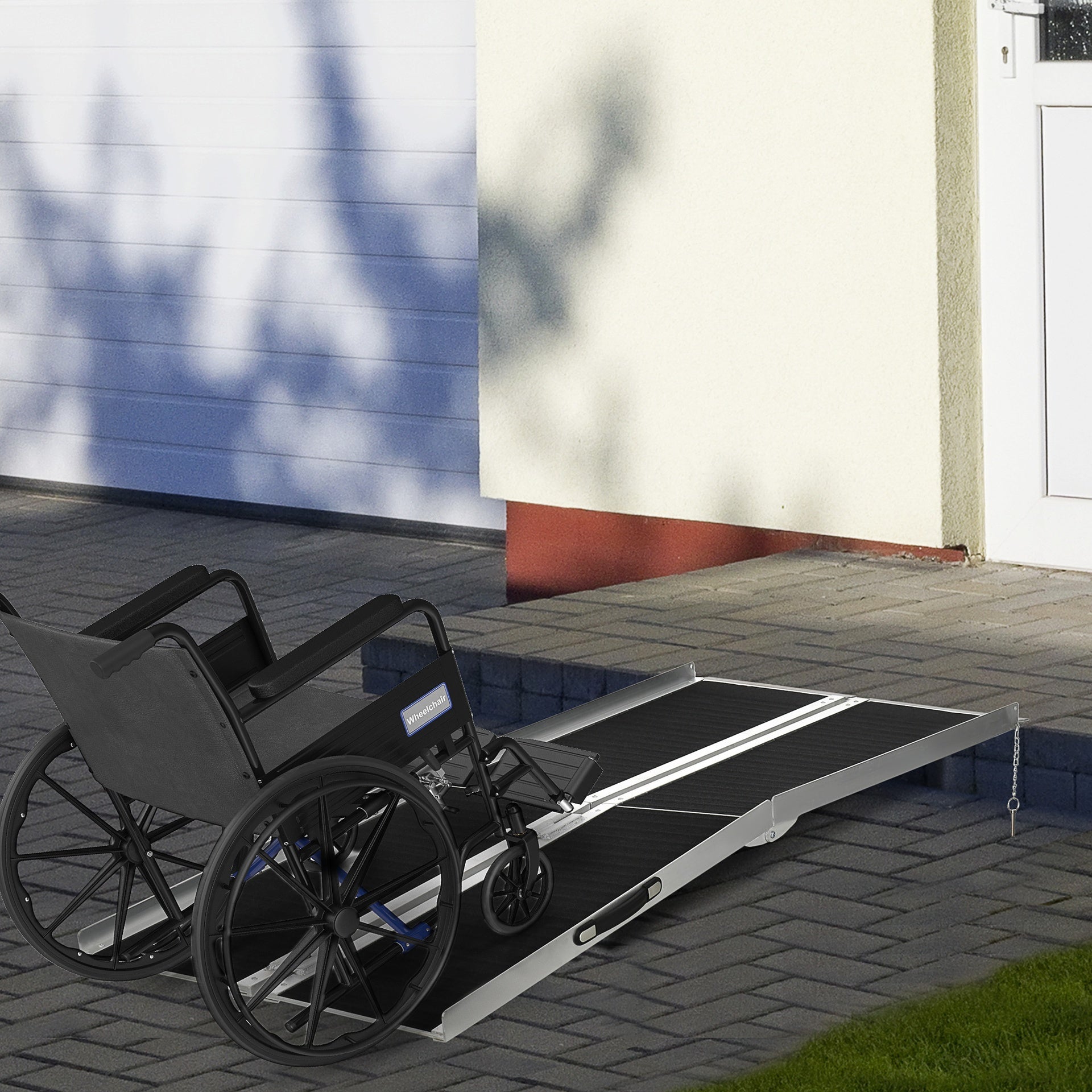 HOMCOM 6' Skidproof Portable Wheelchair Ramp for Home, Steps, Doorways, Carpeted Foldable Handicap Ramp, Threshold Ramp