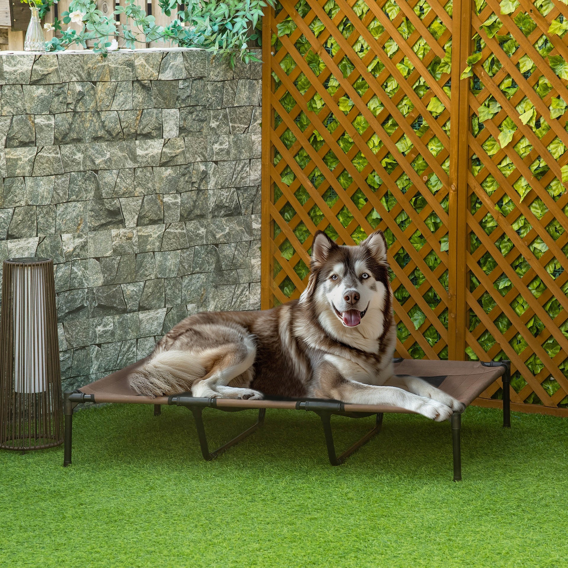 PawHut XL Elevated Dog Bed, Outdoor Raised Dog Bed, Portable Pet Cot w/Carry Bag Metal Frame Breathable Mesh Indoor and Outdoor Tan