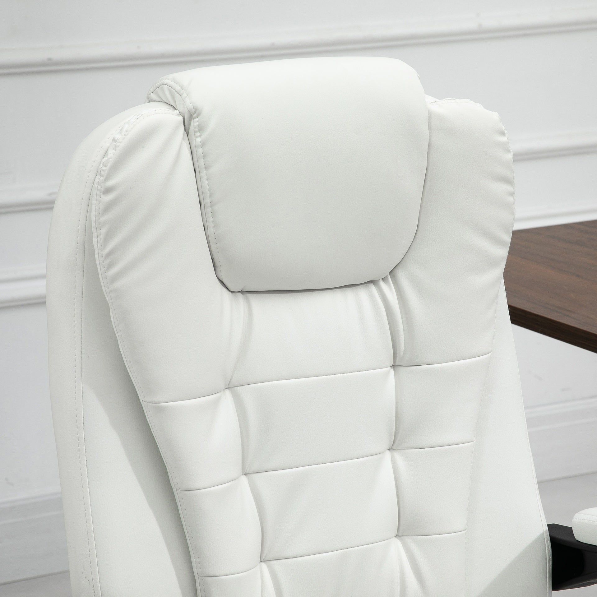 Vinsetto 7-Point Vibrating Massage Office Chair High Back Executive Recliner with Lumbar Support, Footrest, Reclining Back, Adjustable Height, White