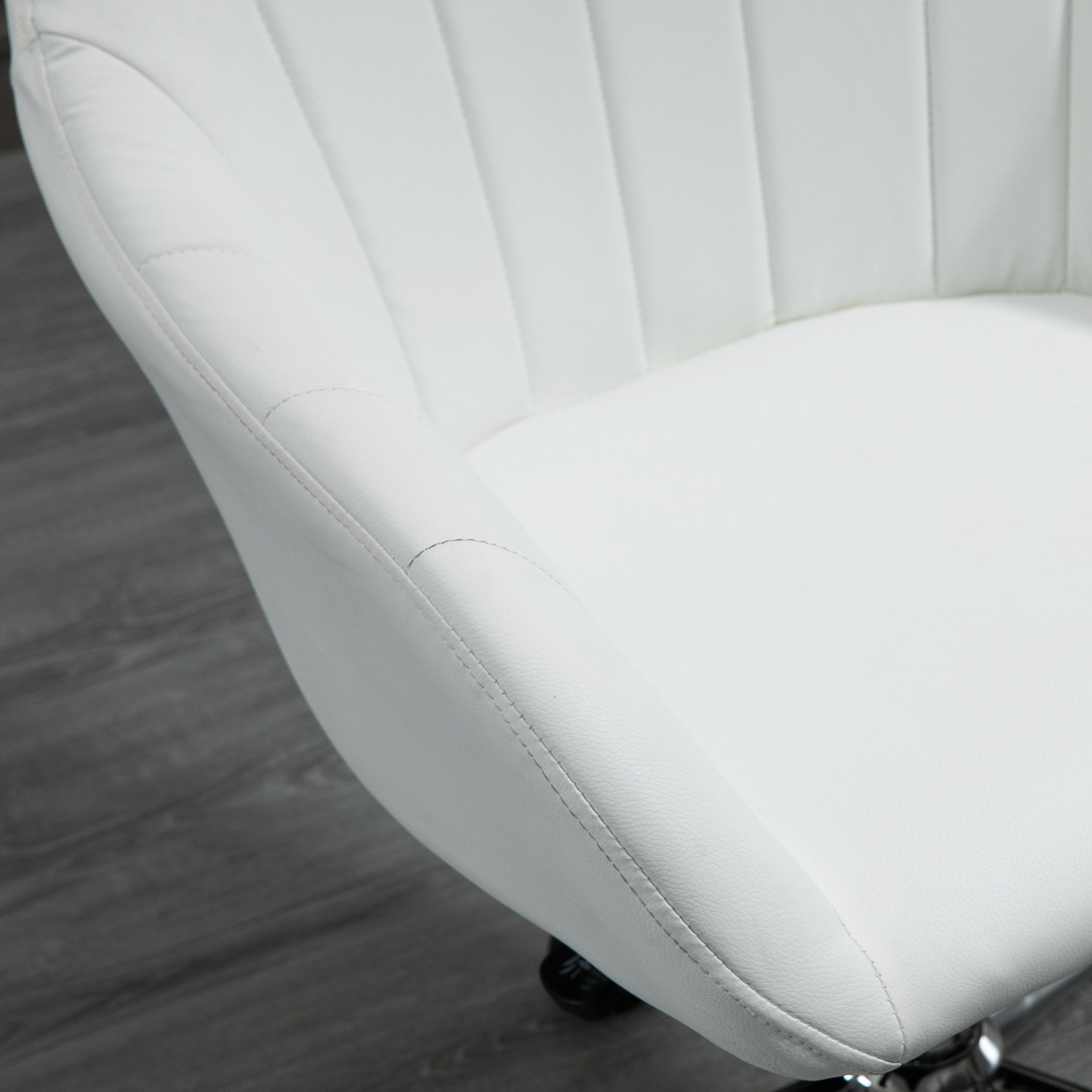 Vinsetto Mid Back Home Office Chair Computer Desk Chair with PU Leather, Adjustable Height, Swivel Wheels for Study, Bedroom, White