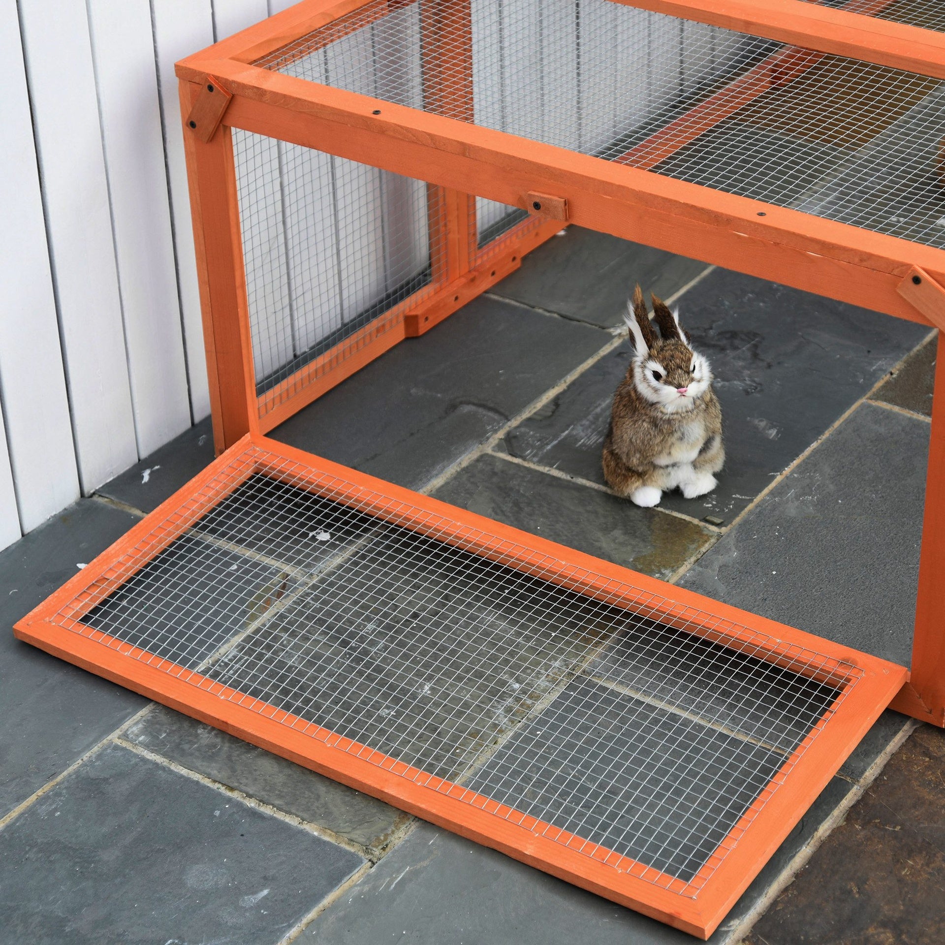 PawHut Large Wooden Rabbit Hutch Small Animal Habitat Enclosure Outdoor Run and Lockable Doors - Natural