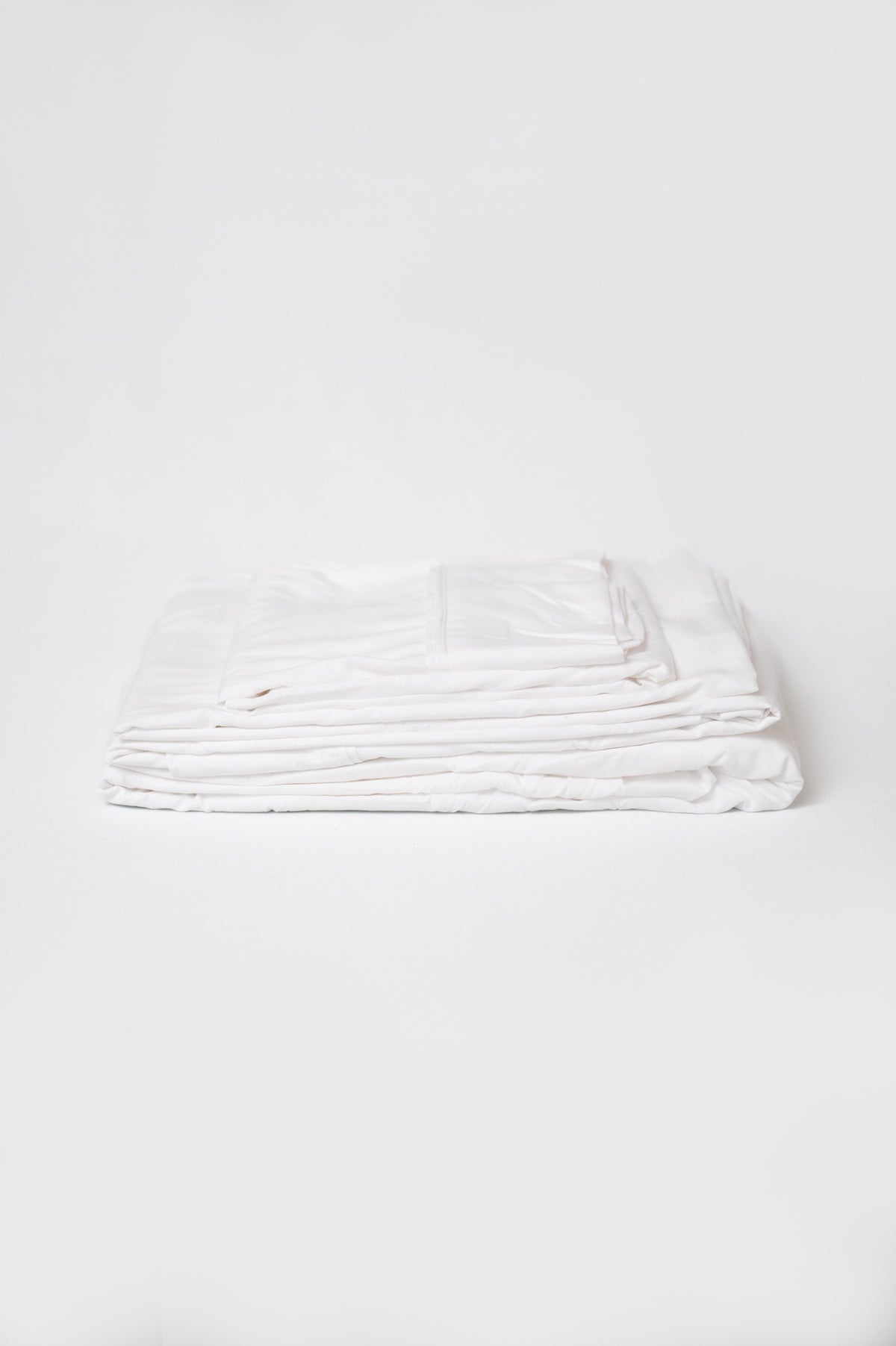 Omne Sleep 4-Piece White Brushed Microfiber Short Queen Hypoallergenic Sheet Set