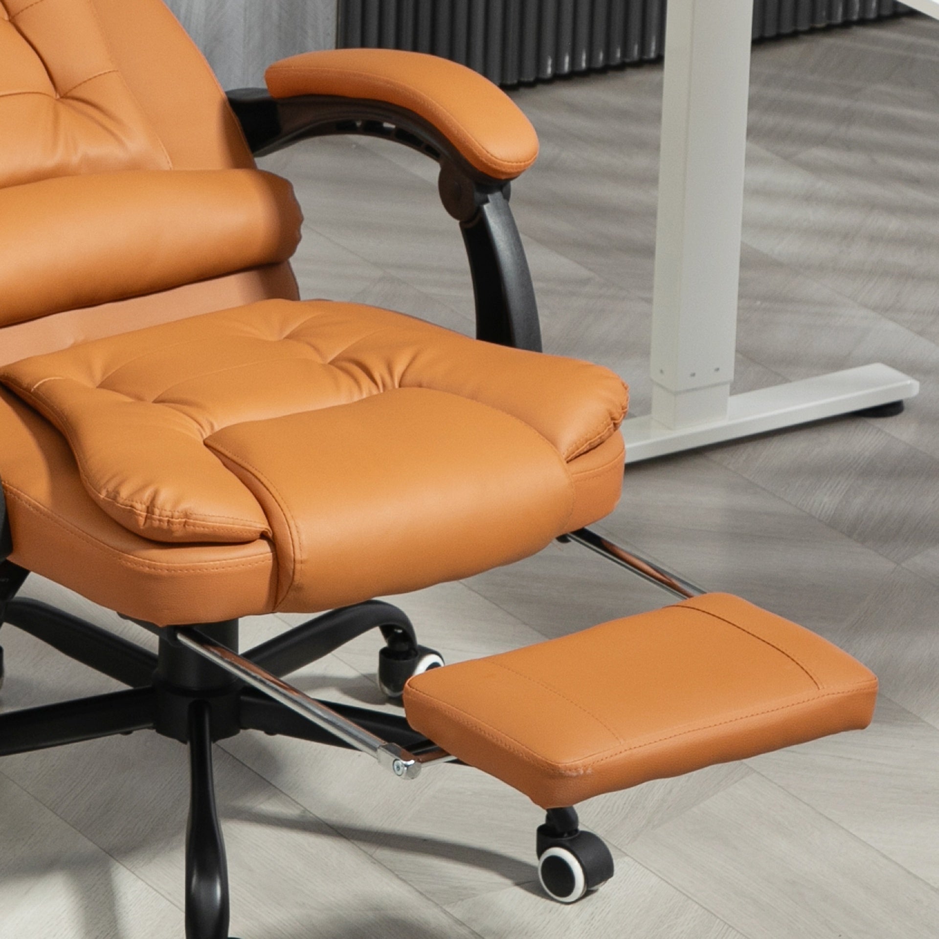 Vinsetto 7-Point Vibrating Massage Office Chair High Back Massaging Office Desk Chair with Lumbar Support, Footrest, Light Brown