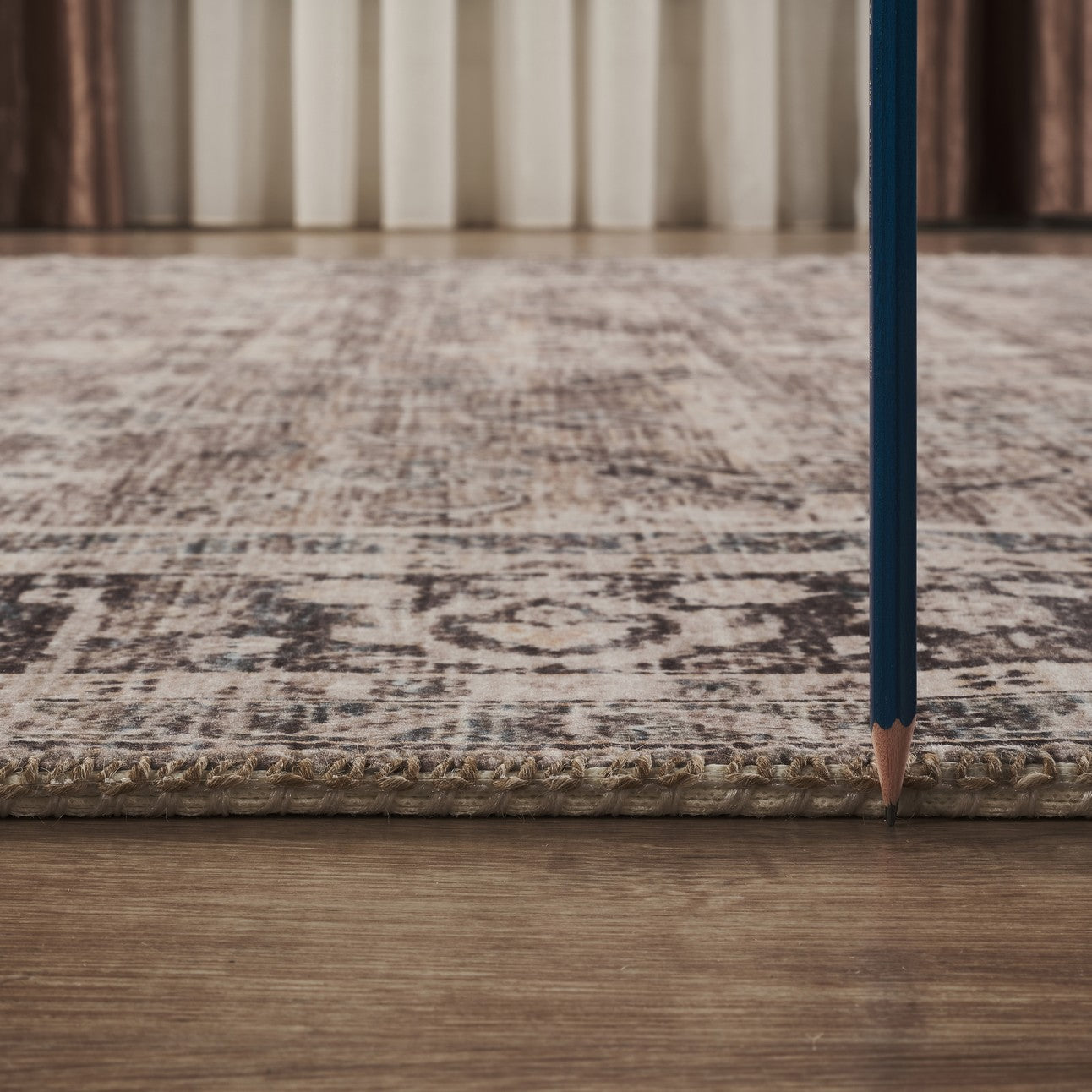 Majestic GC_RYL1004 Brown 5 ft. 3 in. x 7 ft. 3 in. Area Rug