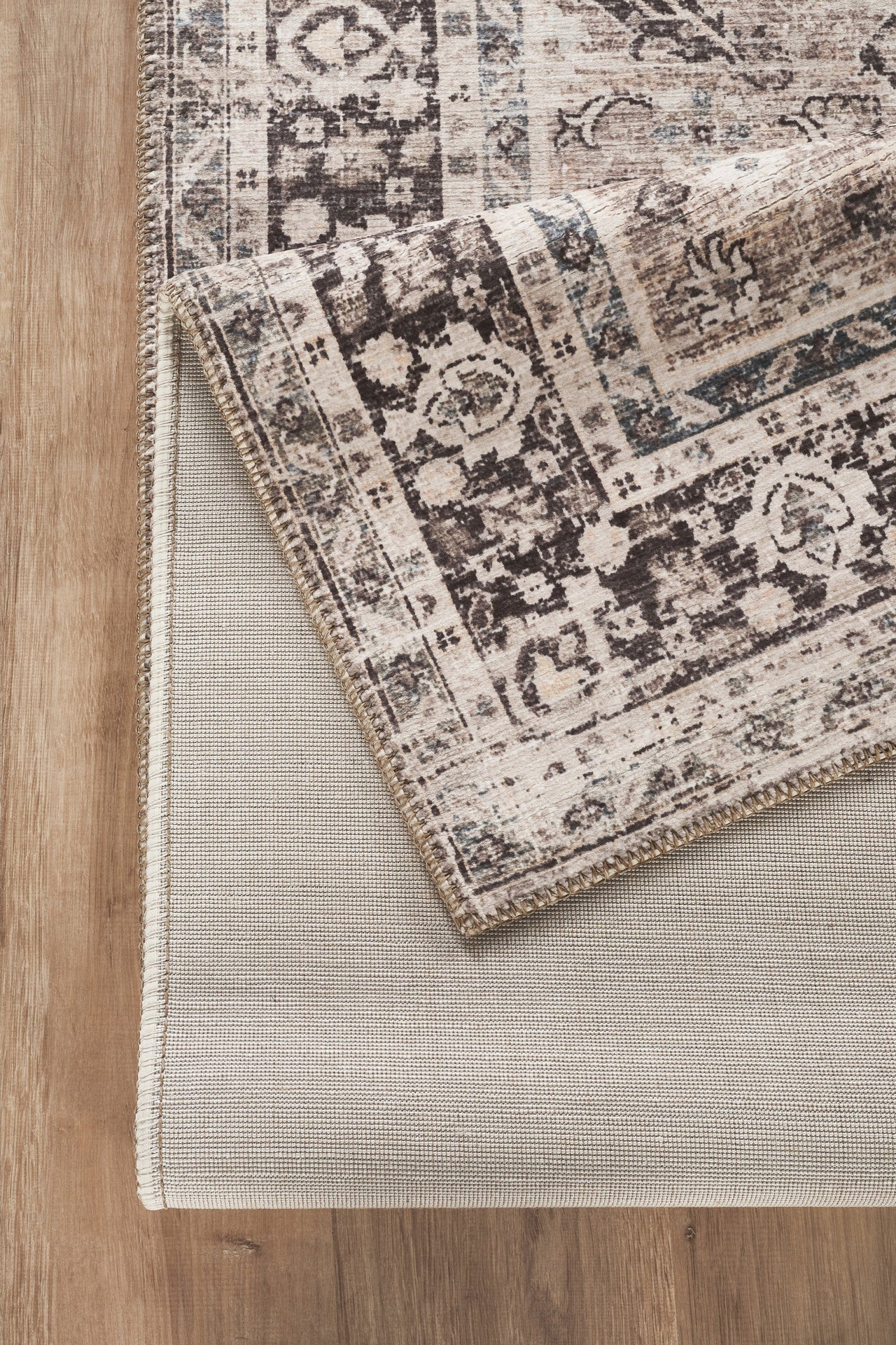 Majestic GC_RYL1004 Brown 5 ft. 3 in. x 7 ft. 3 in. Area Rug