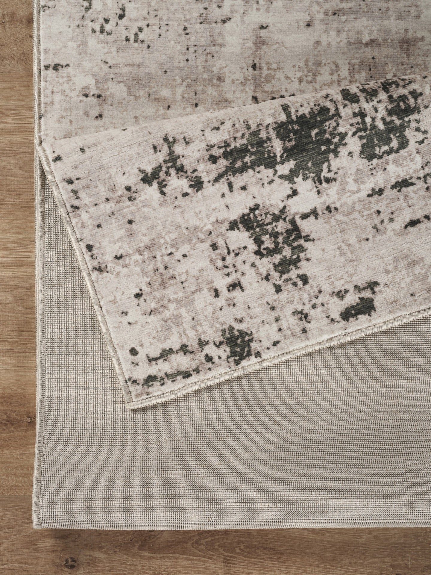 Jewel GC_STU3026 Multi 5 ft. 3 in. x 7 ft. 3 in. Area Rug