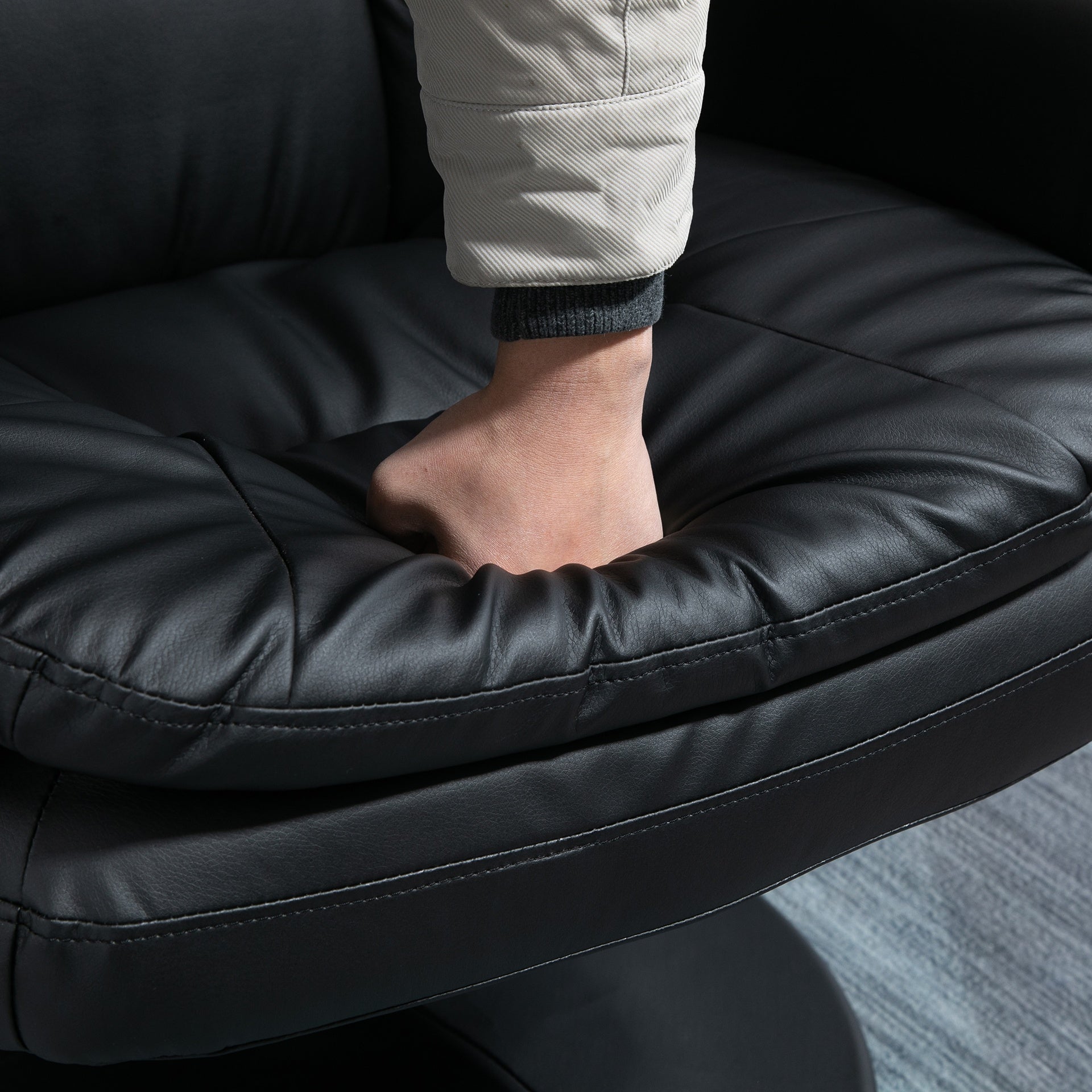 HOMCOM PU Leather Recliner Chair with Ottoman, Swivel Recliner and Ottoman with Round Wrapped Base for Living Room, Black