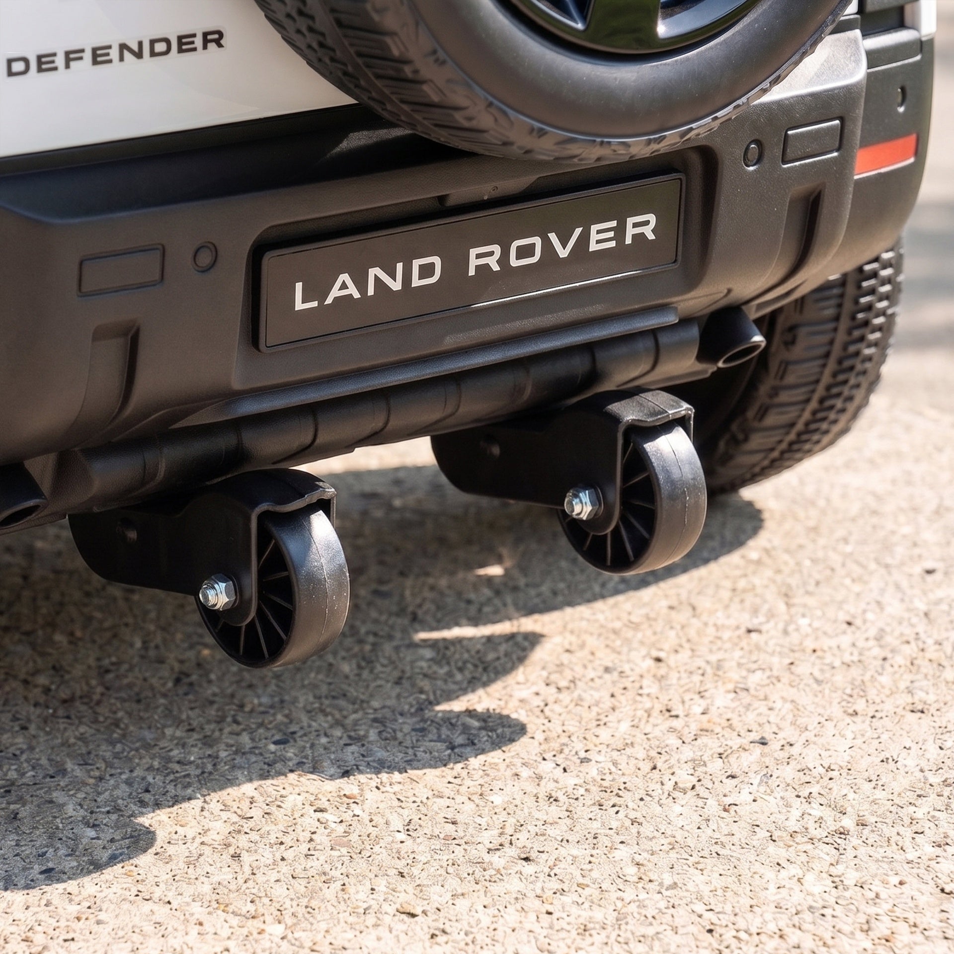Qaba 12V Ride on Car Licensed Land Rover with Remote, Suspension, Slow Start, 3 Speeds, Lights, Music, Horn for 3-5, White