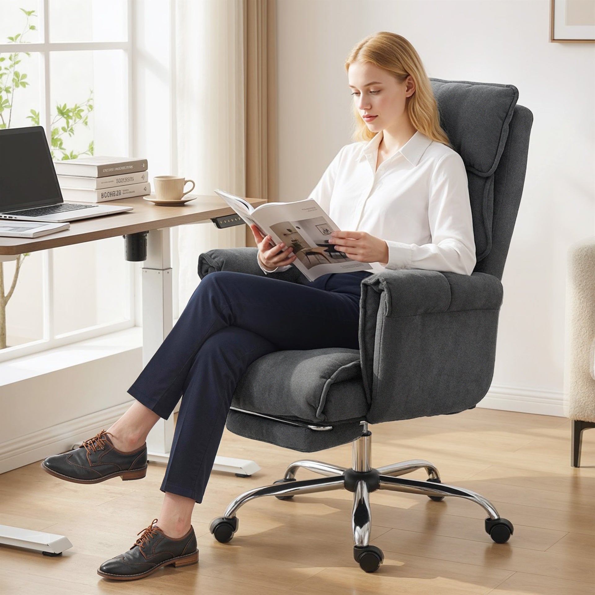 HOMCOM Executive Office Chair, Reclining Computer Chair with Footrest, High Back, Headrest, Adjustable Height, Dark Gray