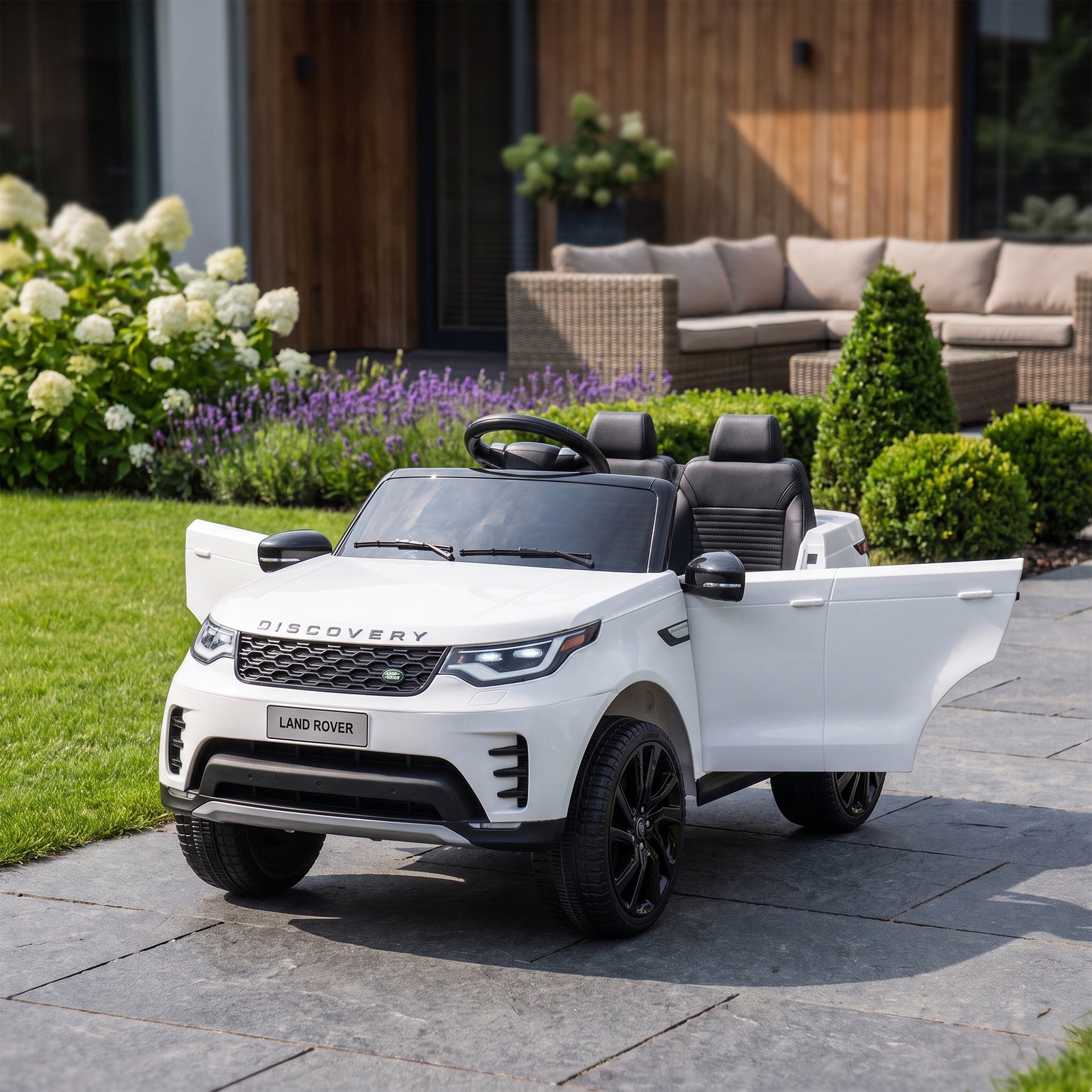 Qaba 12V Electric Car for Kids, Licensed Land Rover Ride on Car with Parent Remote, Soft Start, 4 Wheel Suspension, White