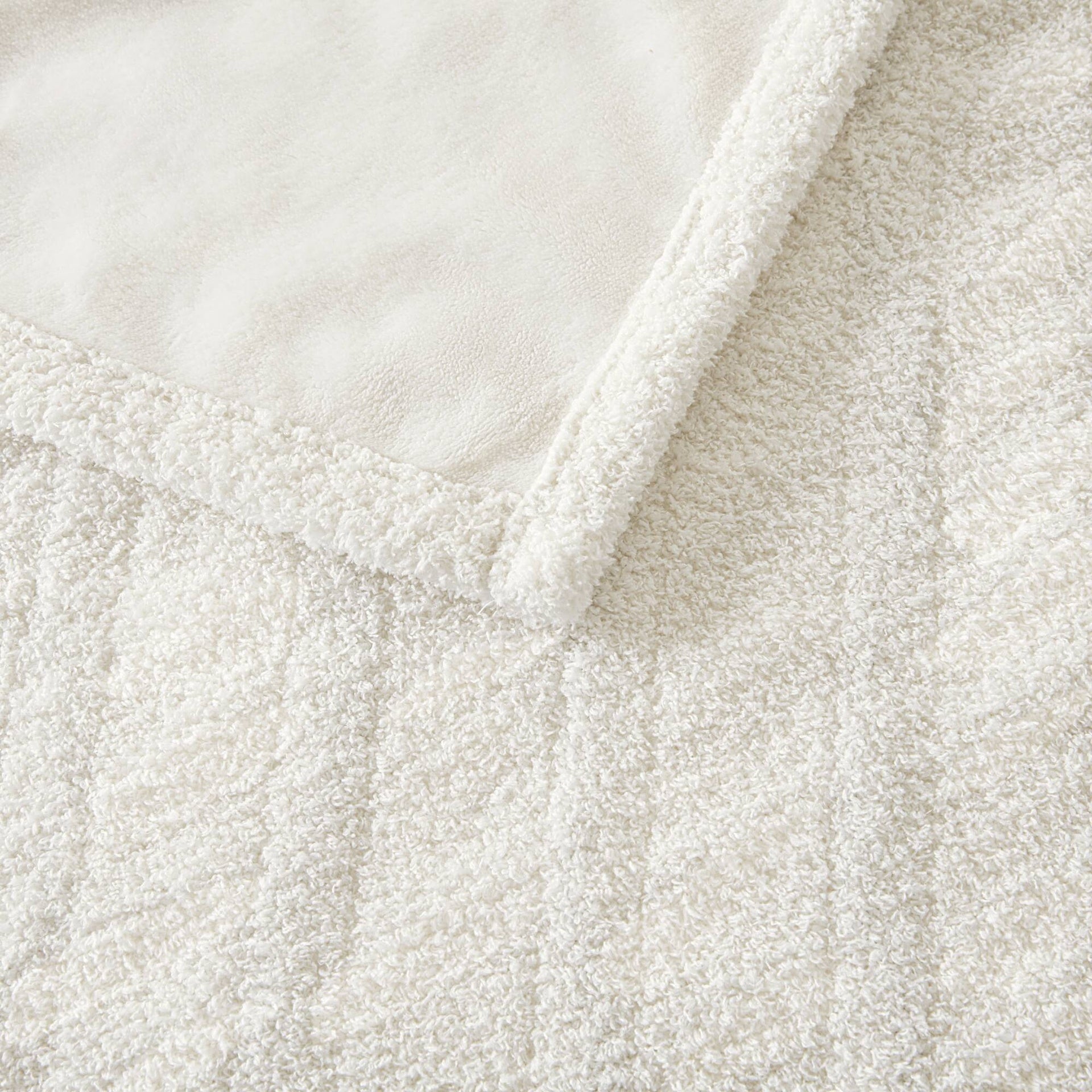 1 PCS Queen Blanket Ivory