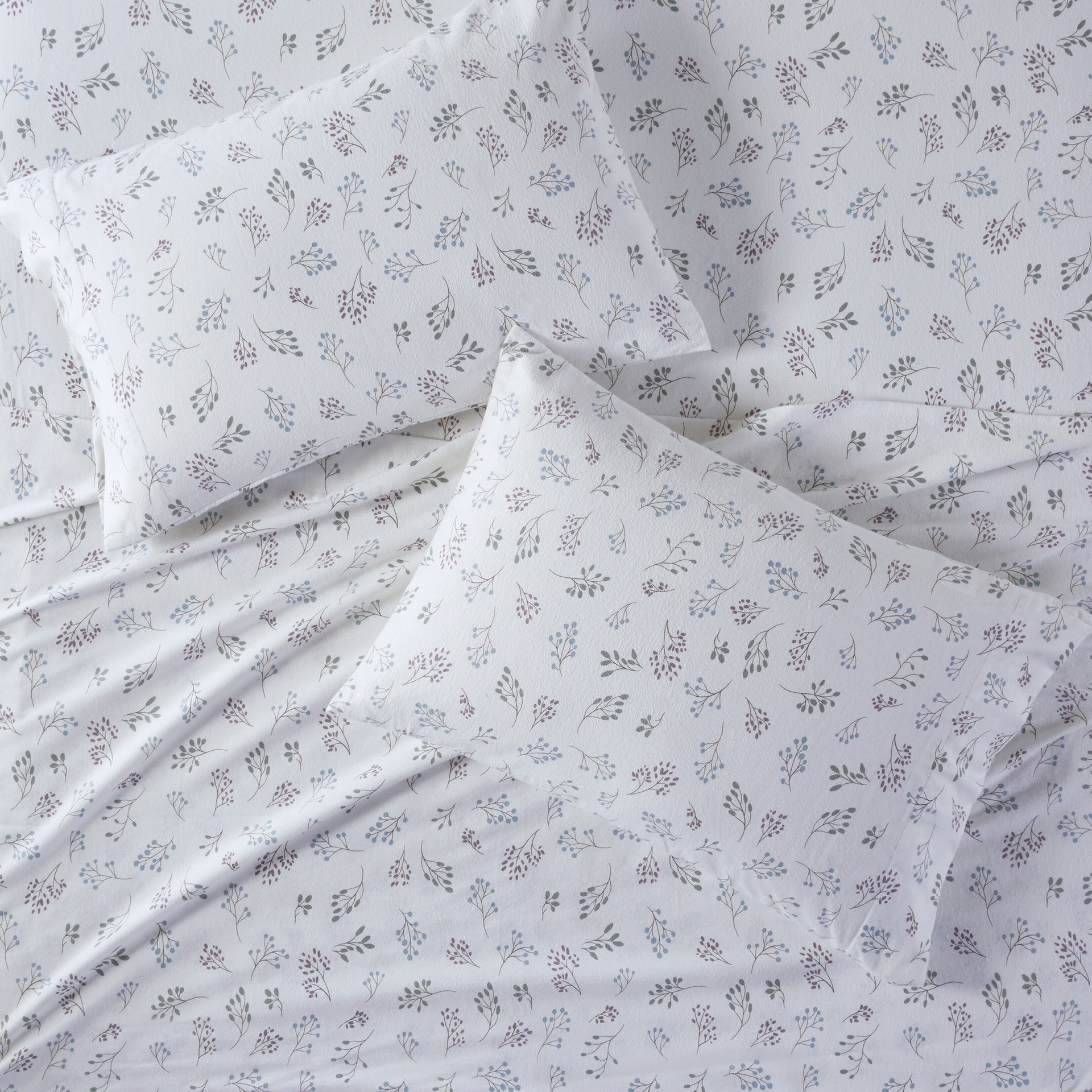 4 Pieces Cal King 100%   Printed Sheet Set,White Tossed Botanical