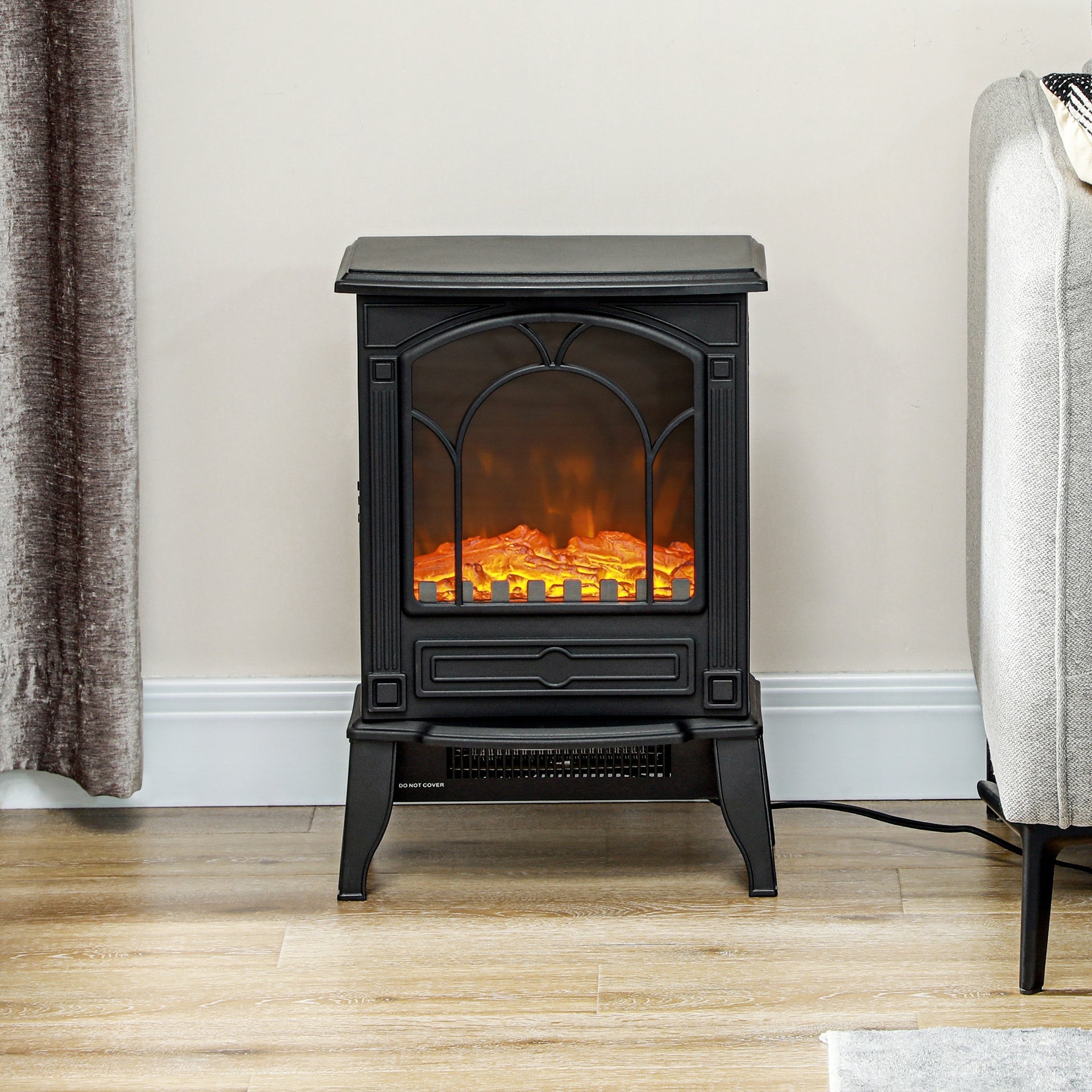 HOMCOM Electric Fireplace Heater, Freestanding Fireplace Stove with Realistic Flame Effect Overheat Protection 725W/1450W Black