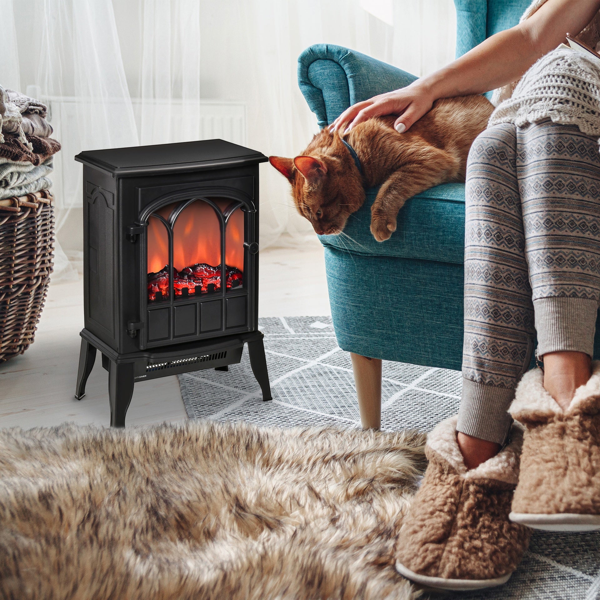 HOMCOM Electric Fireplace Stove, Freestanding Fireplace Heater, 750W/1500W, Black