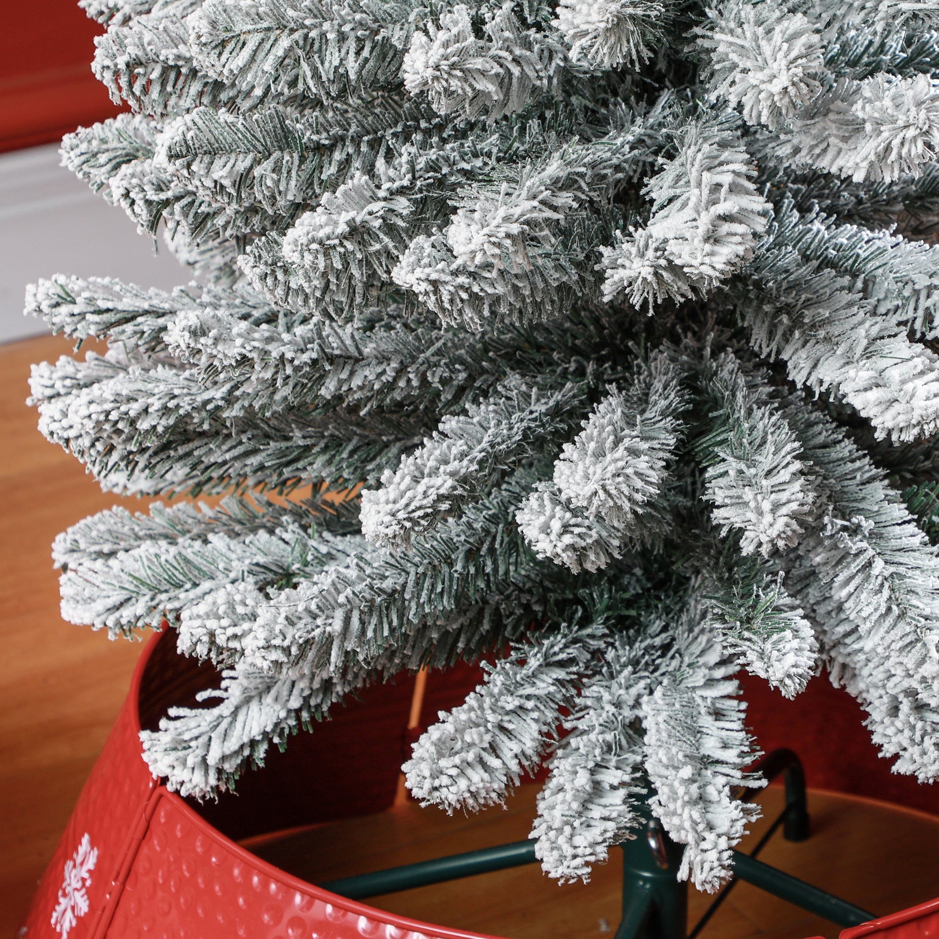 HOMCOM 7ft Artificial Christmas Tree, Snow Flocked Branches, Metal Base, Pencil Xmas Tree