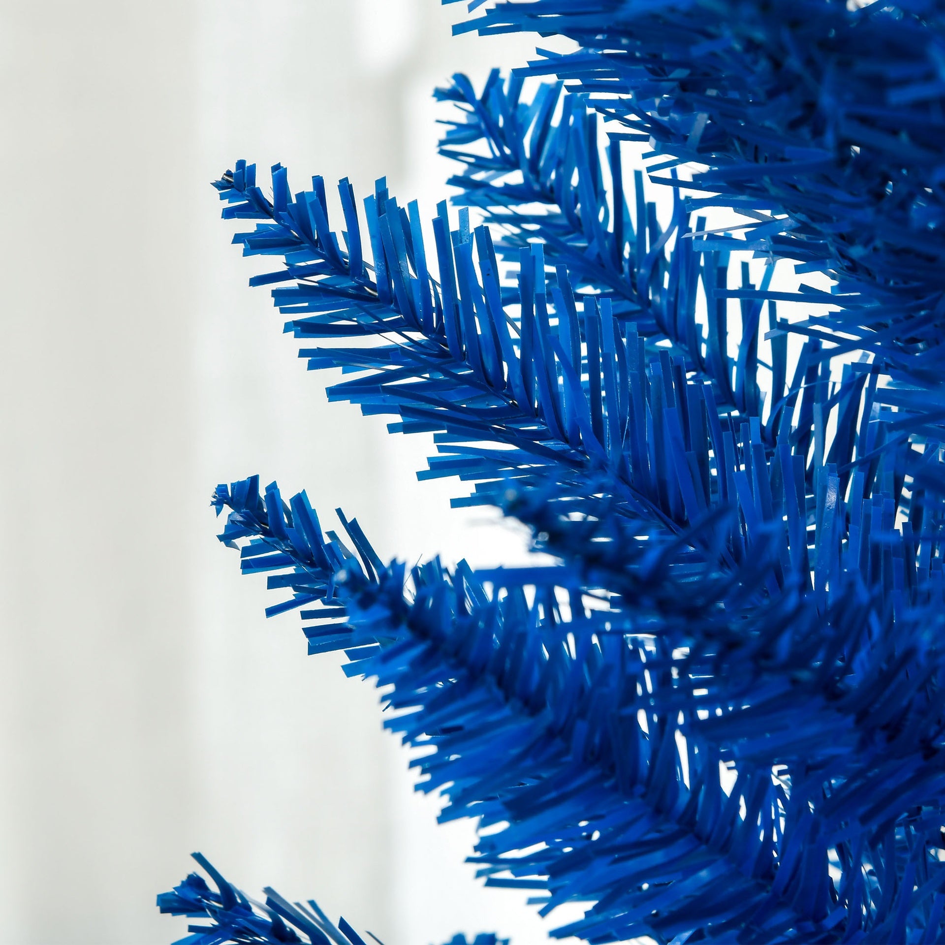 HOMCOM 7FT Decorated Christmas Tree, Pencil Christmas Tree with 499 Realistic Branch Tips and Plastic Stand, Blue