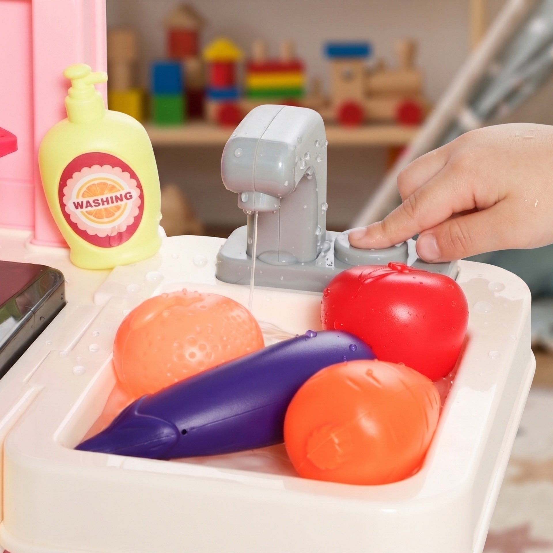 Qaba Kids Kitchen Playset, Play Kitchen with Lights, Sounds, Circulating Water Sink, Storage, 33 PCS for 3-6 Years, Pink