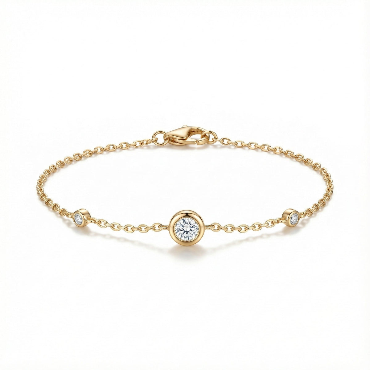Radiant Light 18K Yellow Gold Lab-Grown Diamond Bracelet