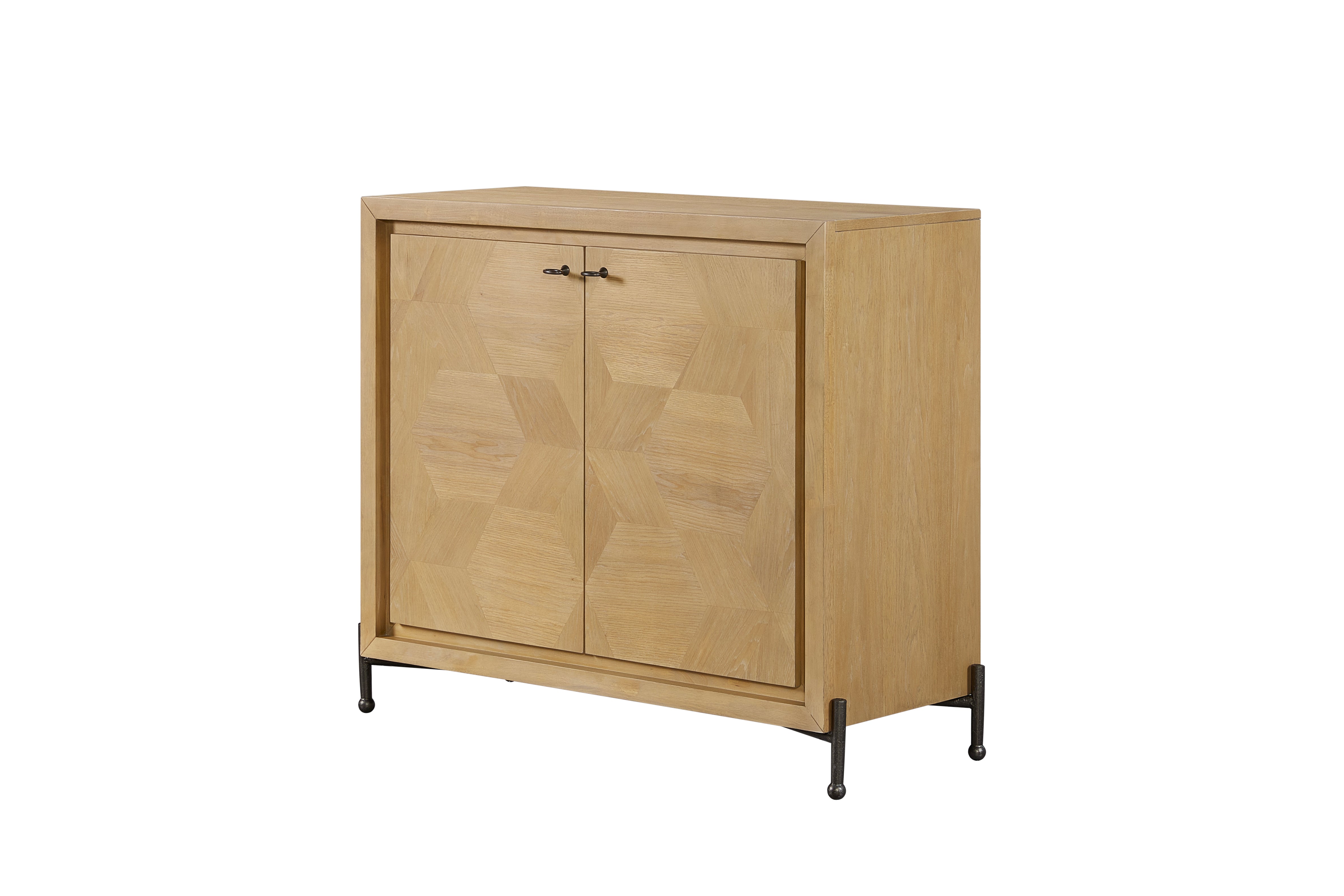 Hickory Accent Door Chest - Cashew