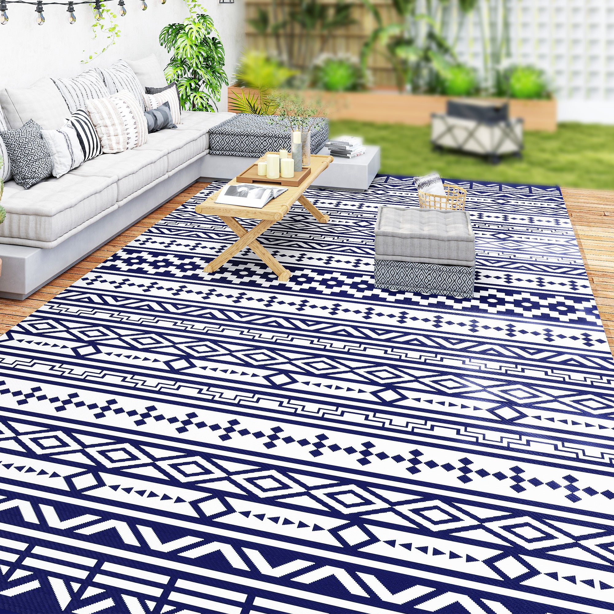 Outsunny Reversible Outdoor Rug, Waterproof Plastic Straw with Carry Bag, 9' x 18', Blue & White Geometric Wall