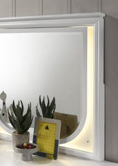 Lareina Mirror